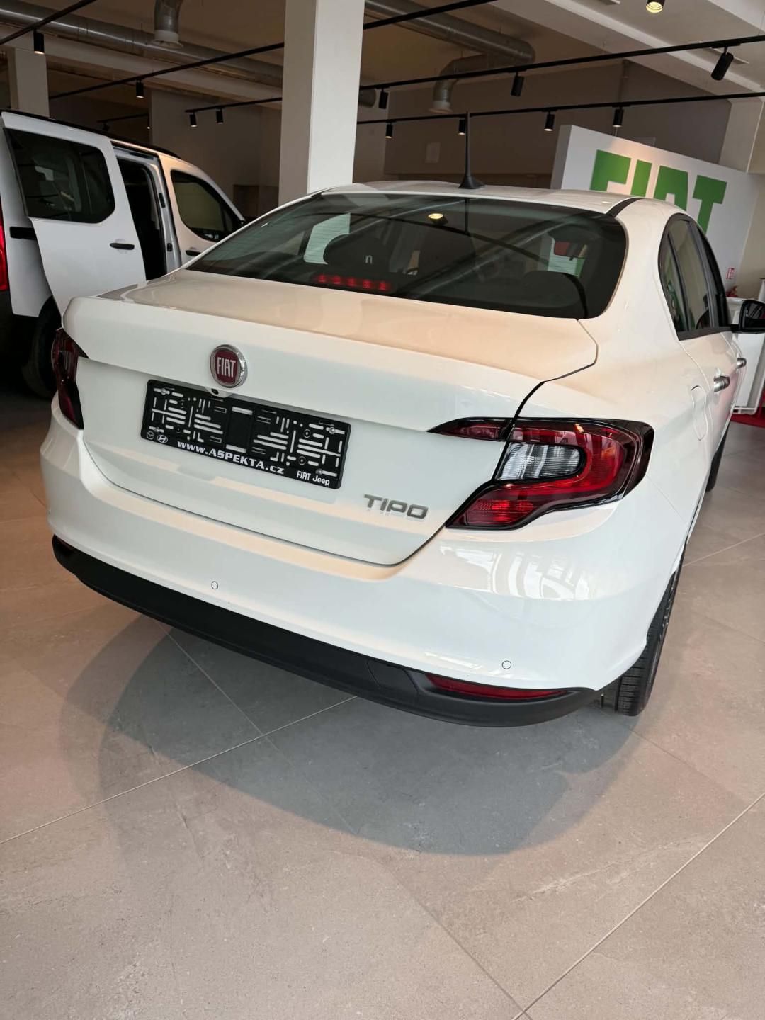 Fiat Tipo, Sedan 1.6 MultiJet - fotka 5