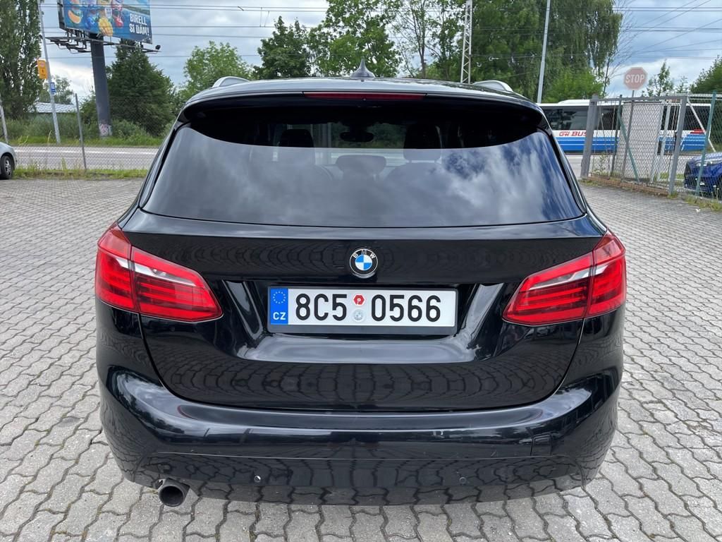 BMW Řada 2, 218i 100 kW navigace - fotka 4