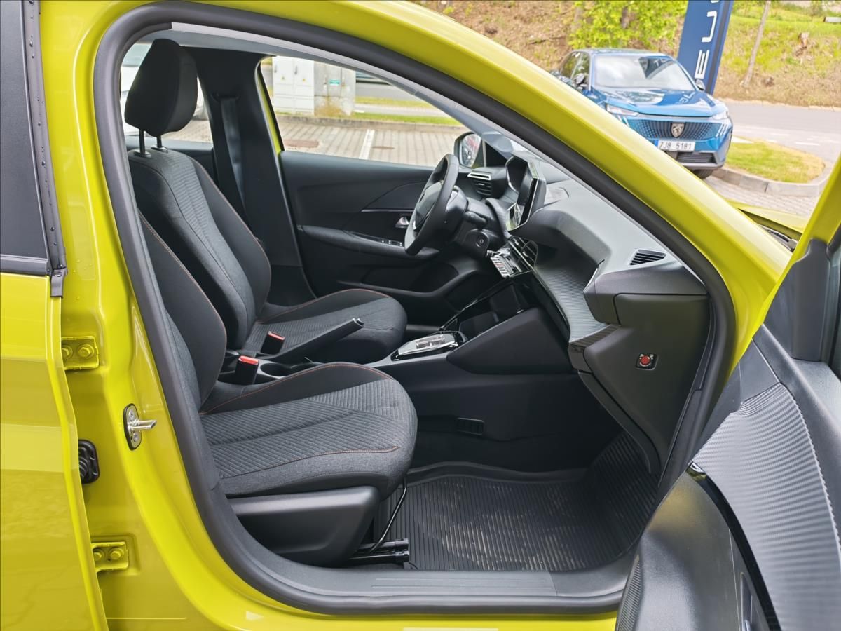 Peugeot 208, 1,2 208 Style Hybrid 110 e_DCS - fotka 6