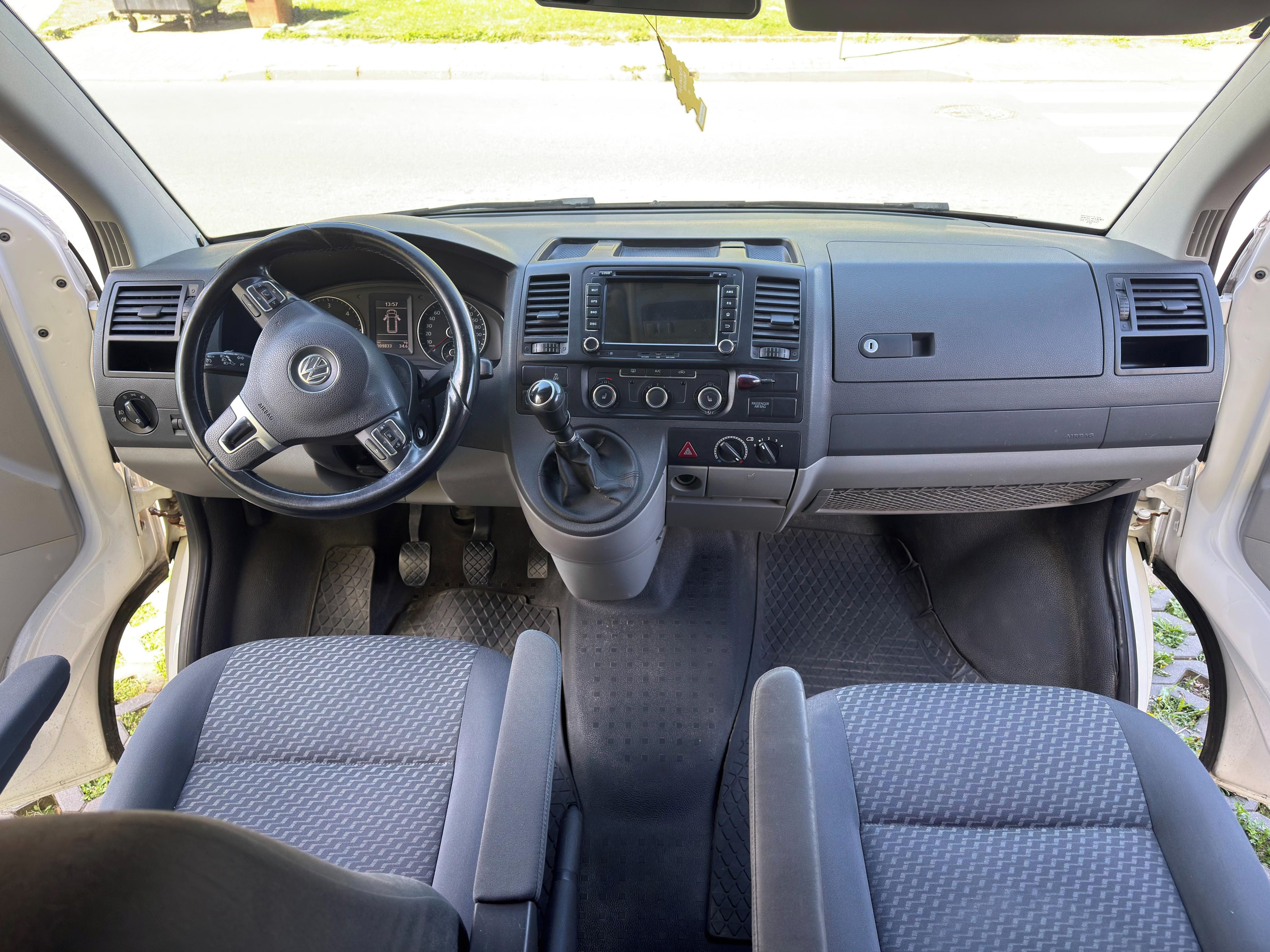 Volkswagen Transporter, 2.0 TDI, r.v 2014,–servisovaný - fotka 2