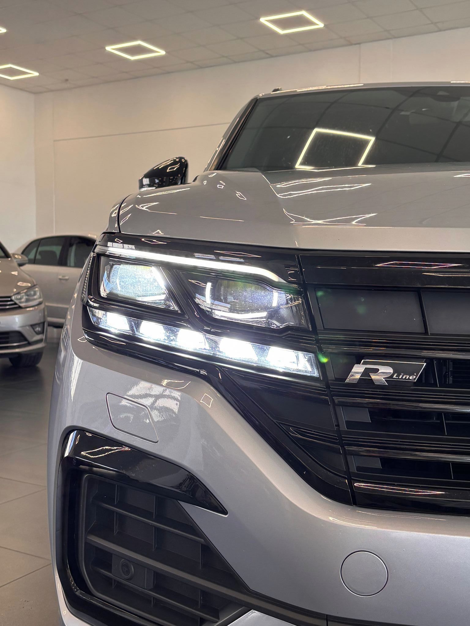 Volkswagen Touareg, 3.0TDI 210kW RLine Black style - fotka 6
