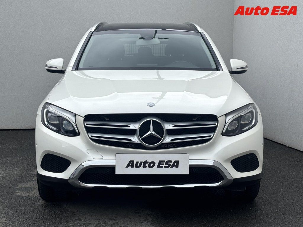 Mercedes-Benz GLC, 2.0 250,ano - fotka 2
