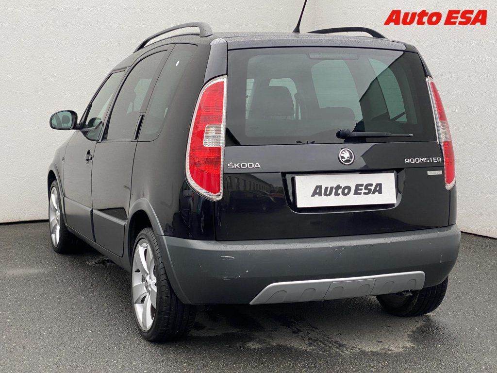 Škoda Roomster, 1.2 TSi,Scout,+kola,panor - fotka 6
