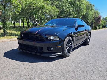 Ford Mustang GT 5.0 V8 – MANUÁ