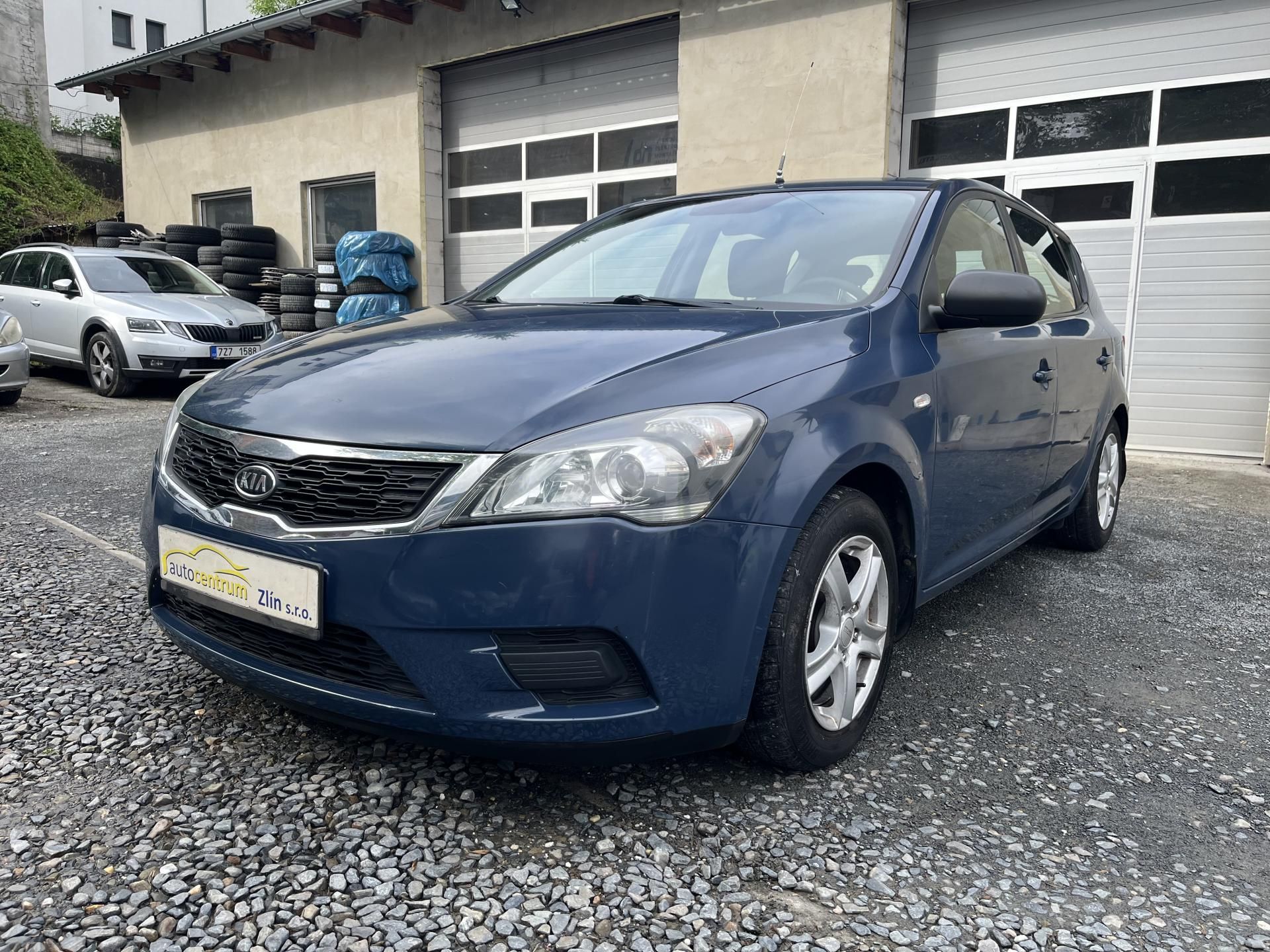 Kia Cee´d, 1,6 CRDi 85 Kw ČR!!! - fotka 3