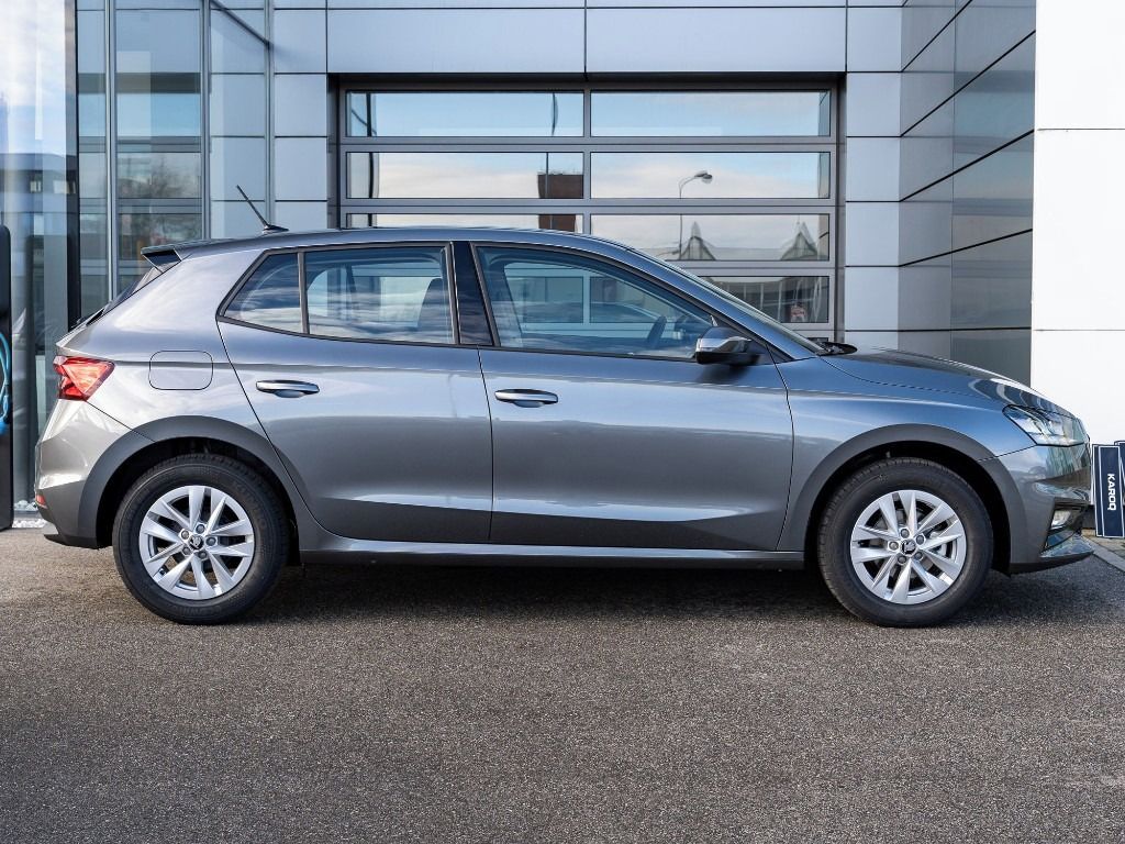 Škoda Fabia, 130 let, komise 427721 - fotka 4