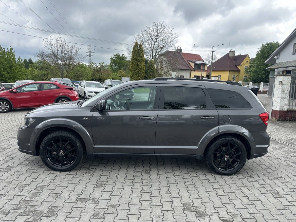 Fiat Freemont, 3,6i V6 Black Code, AT, ČR!!! - fotka 6