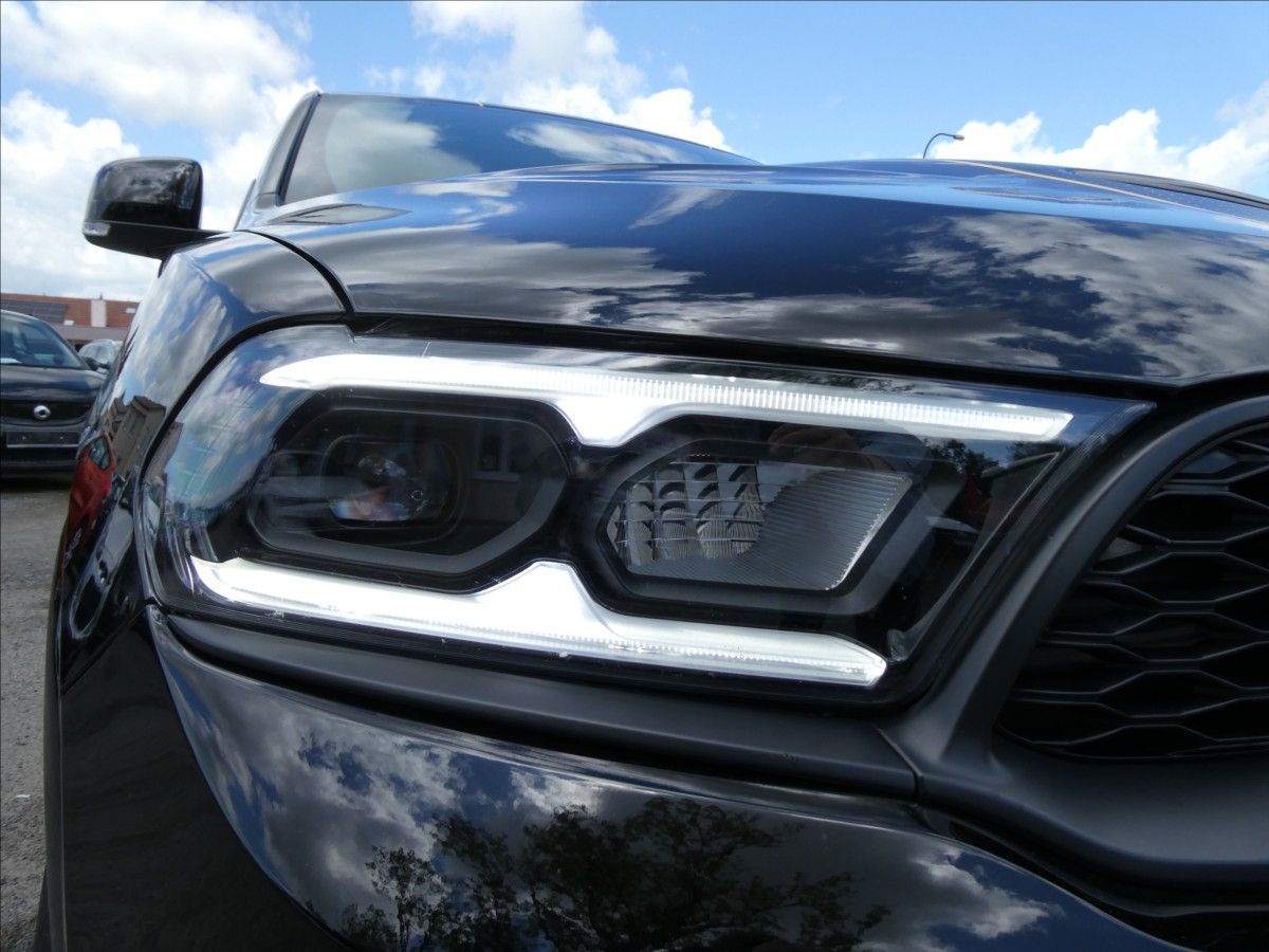 Dodge Durango, 6,4 SRT AWD 354kW,1.maj,LPG - fotka 5