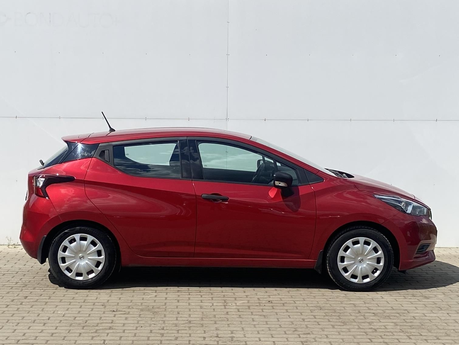 Nissan Micra, 1.0 i 52 kW Visia - fotka 3