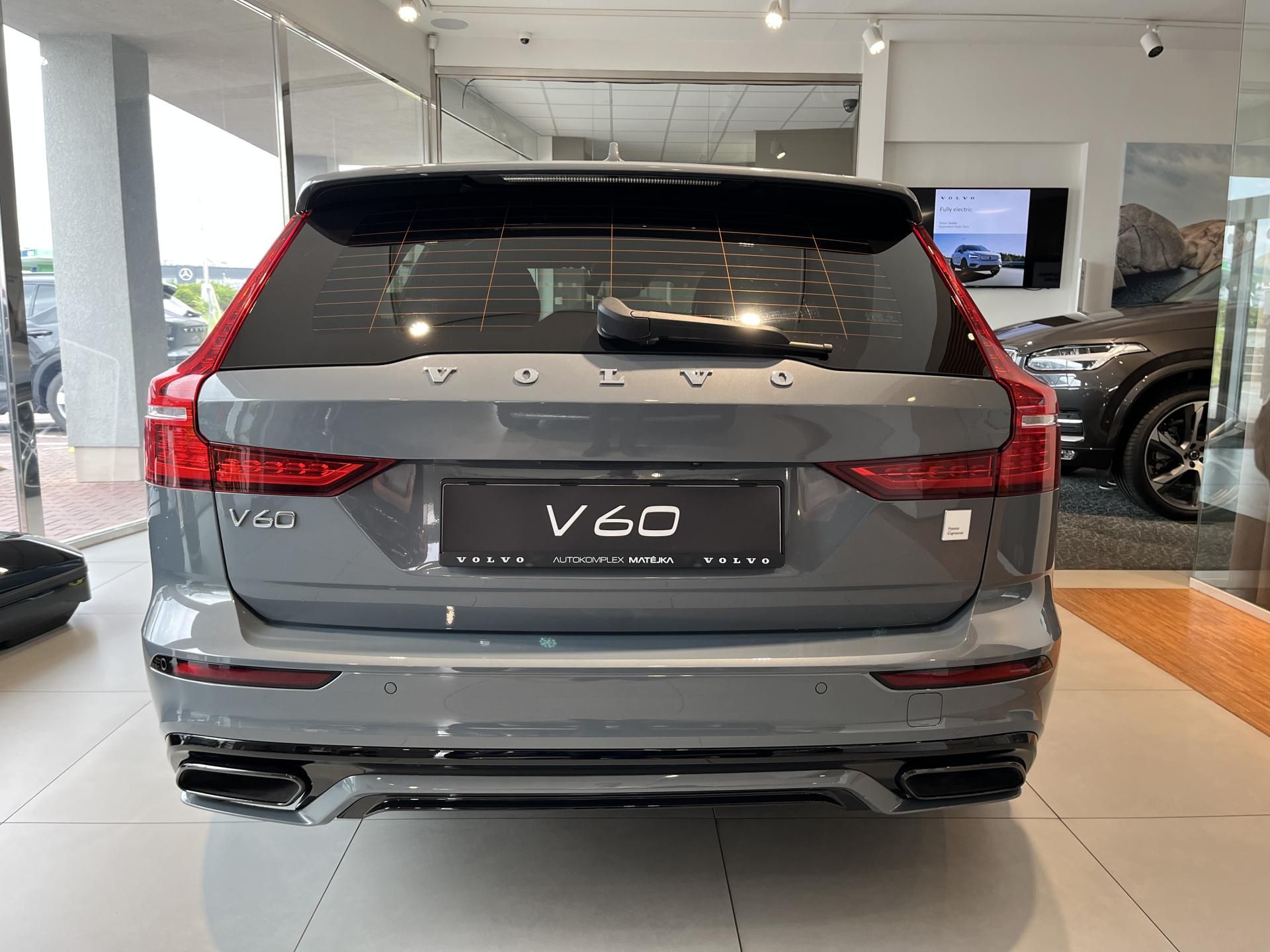 Volvo V60, T8 POLESTAR ENGINEERED - fotka 6