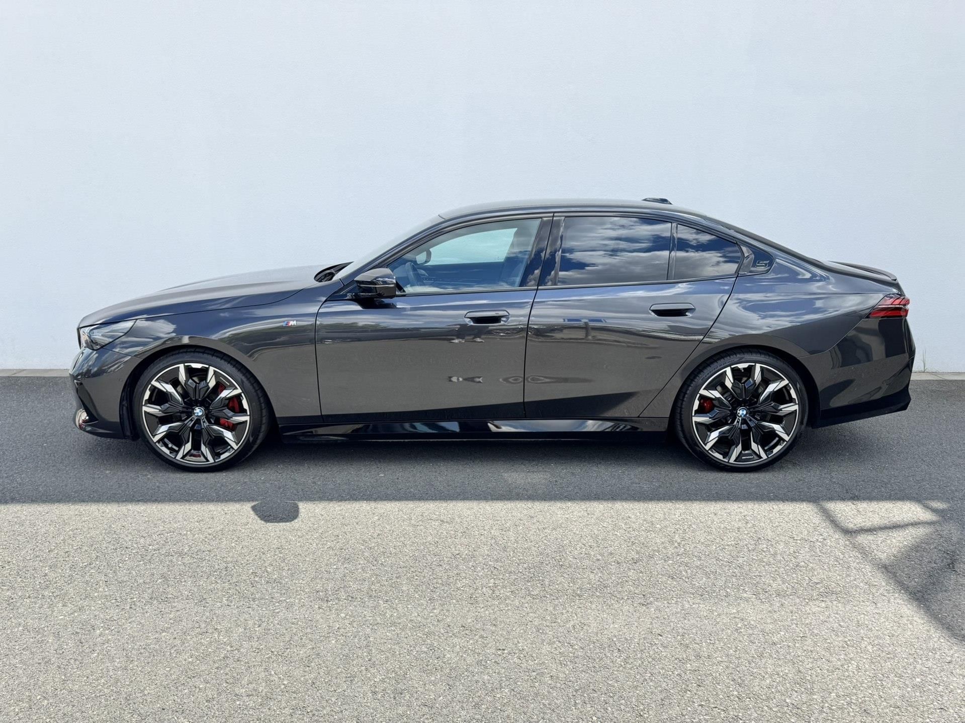 BMW i5, i5 M60 xDrive M PRO - fotka 3