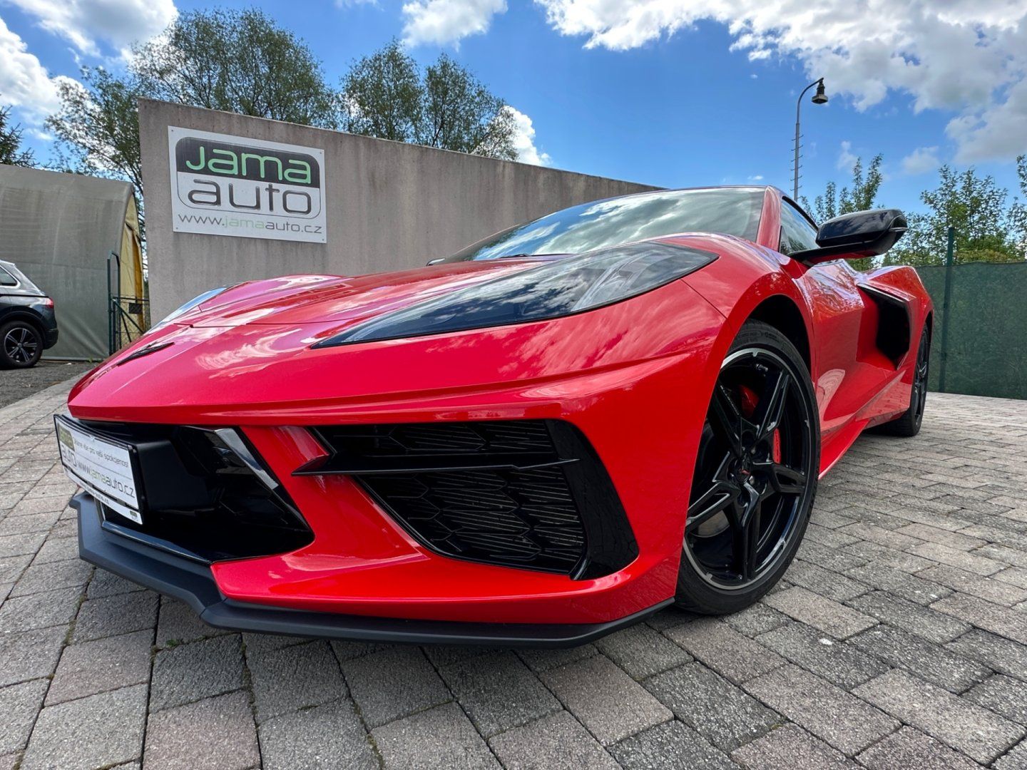 Chevrolet Corvette, C8 Stingray 6.2 V8 354kW Targa - fotka 6