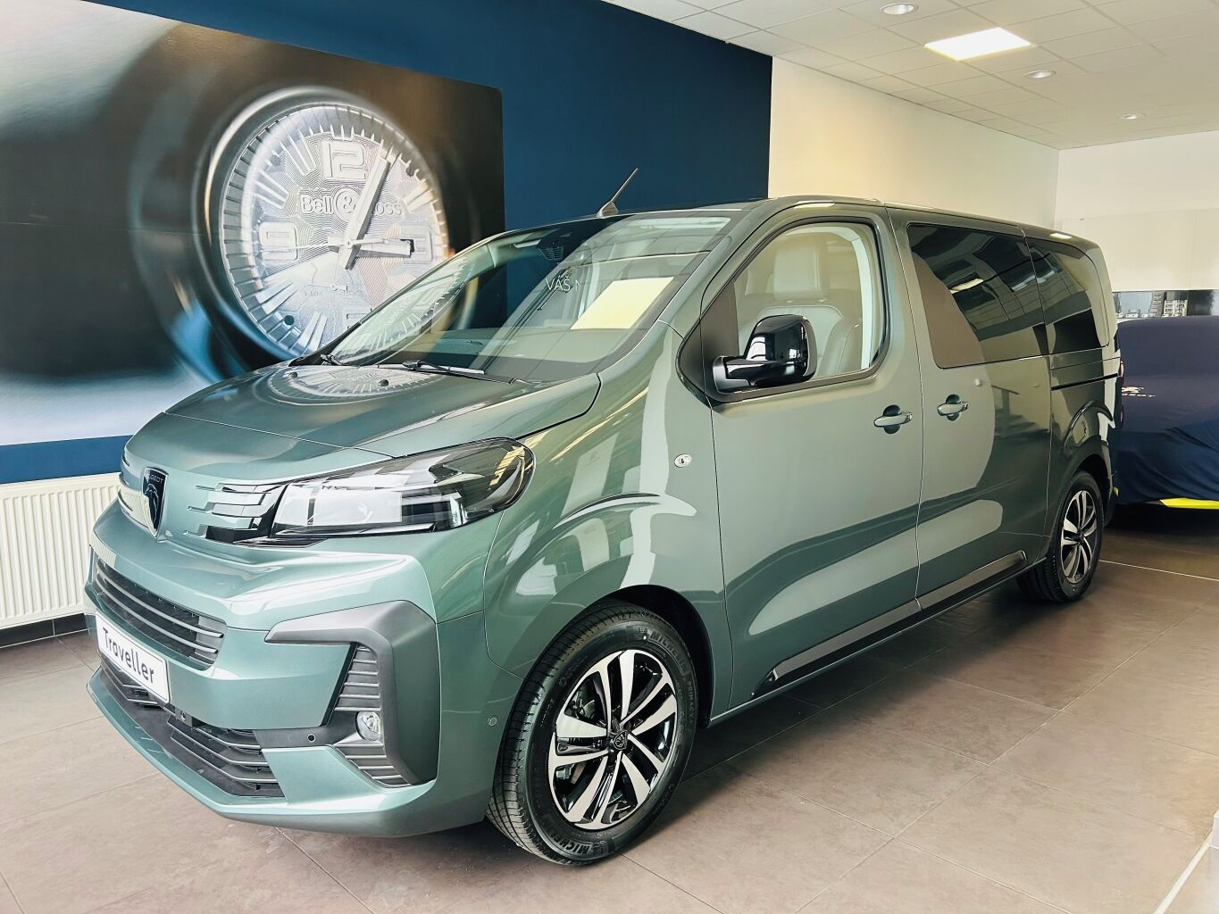 Peugeot Traveller, Allure L2 2.2 BlueHDi 180 S&S - fotka 3