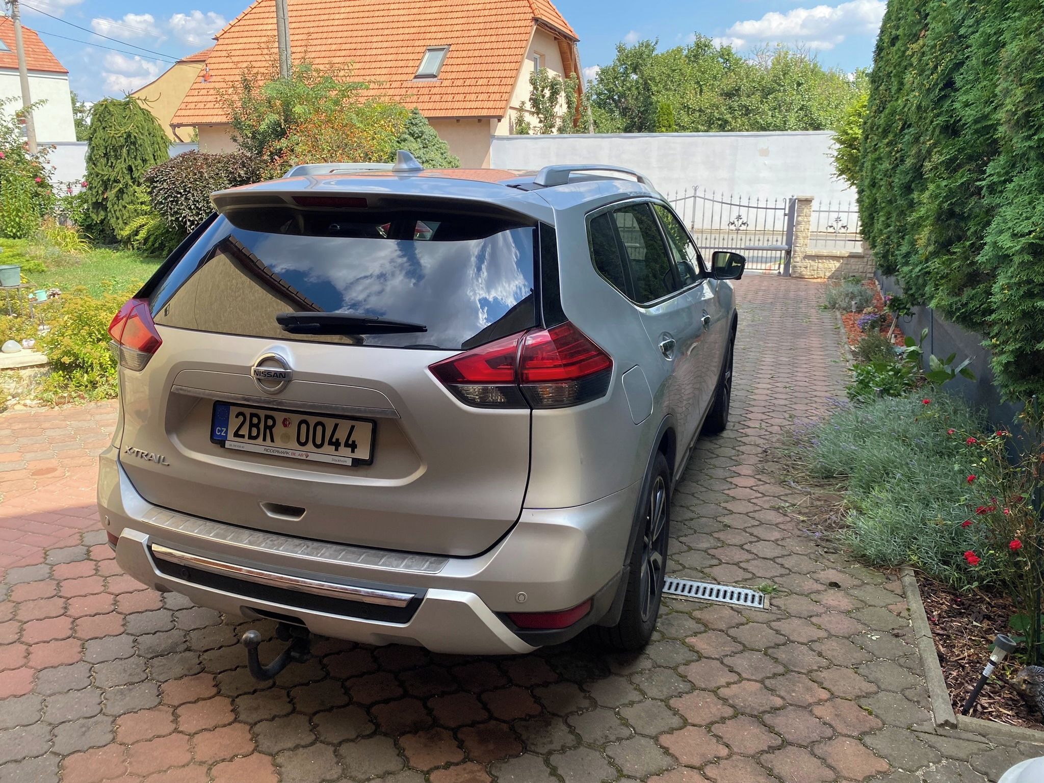 Nissan X-Trail, Tekna 1,6dCi 96kW - fotka 6