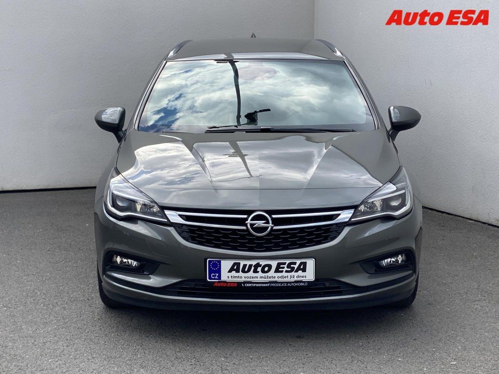 Opel Astra, 1.4 - fotka 2
