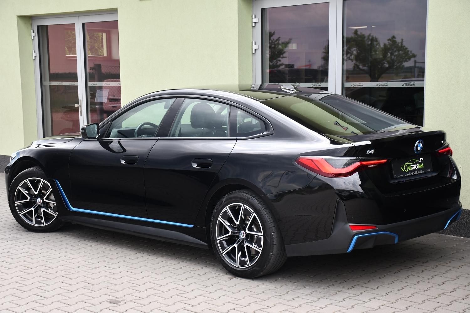 BMW i4, eDrive40 - fotka 3