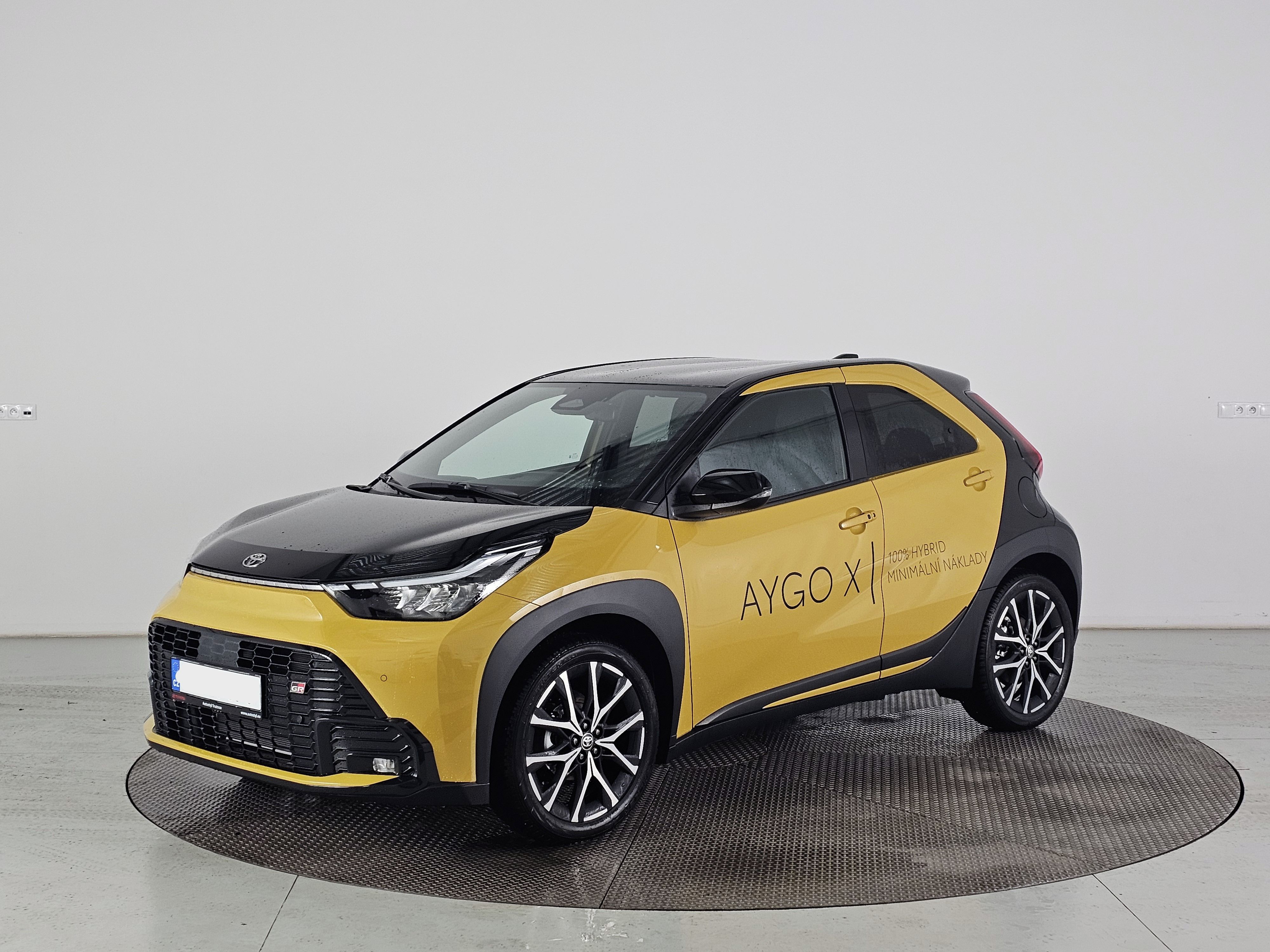 Toyota Aygo, X, 1.5HEV 116k 2x4 GR Sport