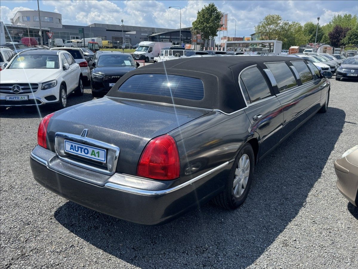 Lincoln Town Car, 4,6 V8 TIFFANY DPH KŮŽE KAMERA - fotka 4