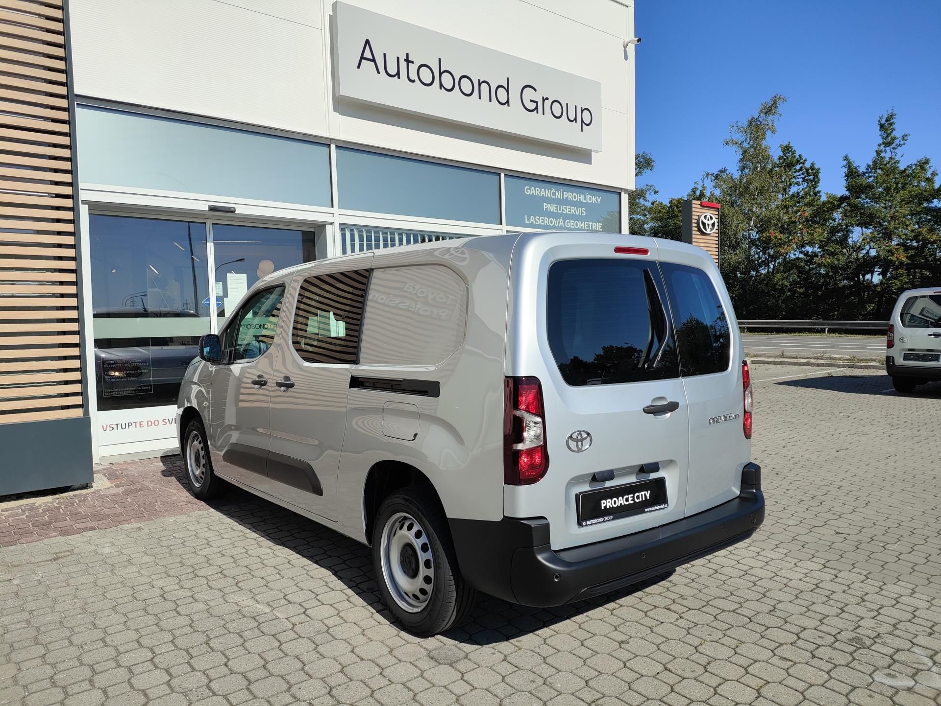 Toyota Proace City, 1.5D 6MT CrewCab 5S Comfort - fotka 4
