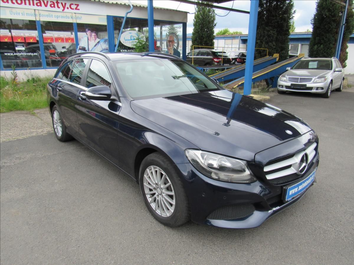 Mercedes-Benz Třídy C, 1,6 d C200 BlueTEC - fotka 3