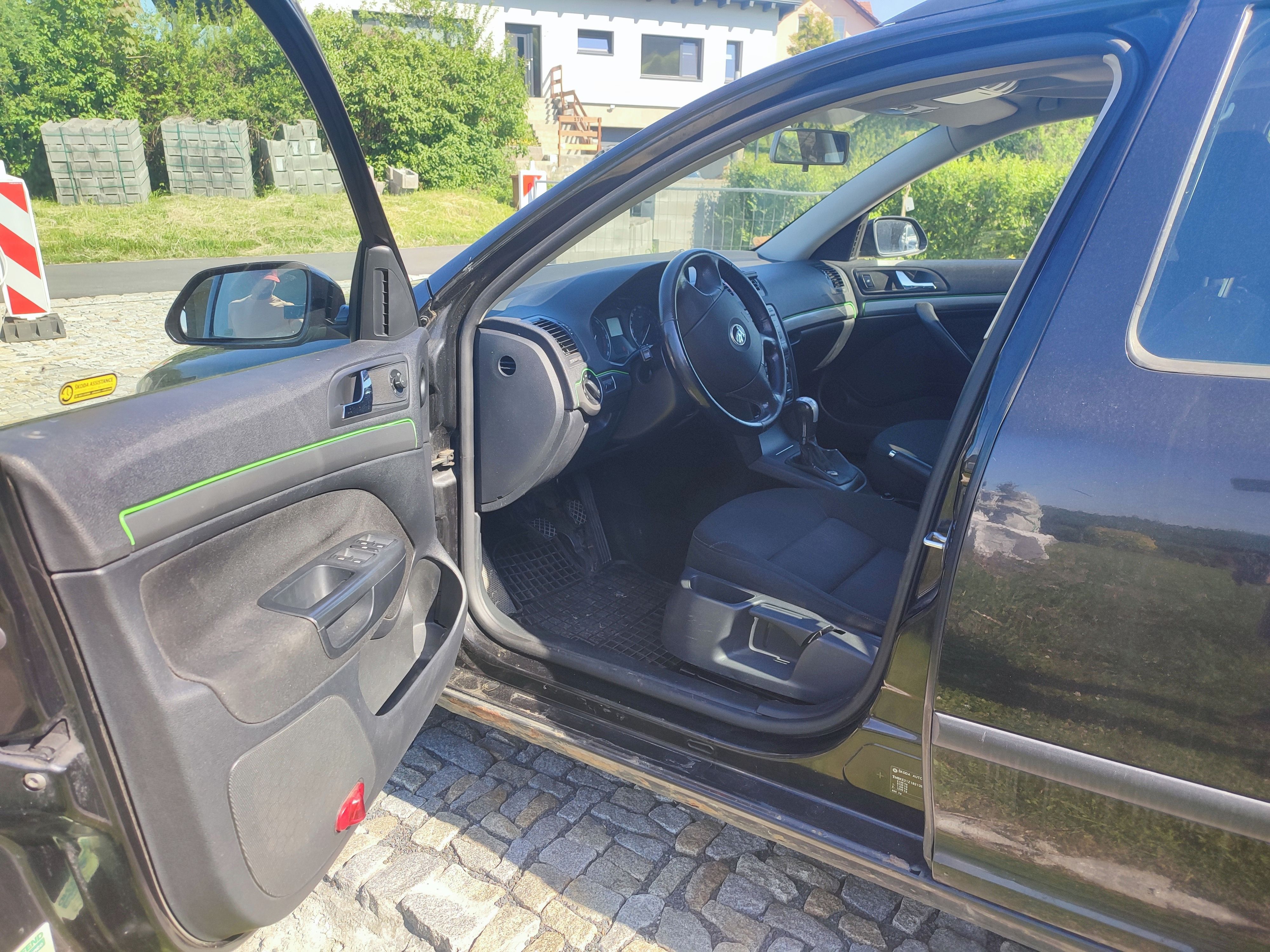 Škoda Octavia, 2.0 TDI 103 KW Combi 4x4 Tažné - fotka 6