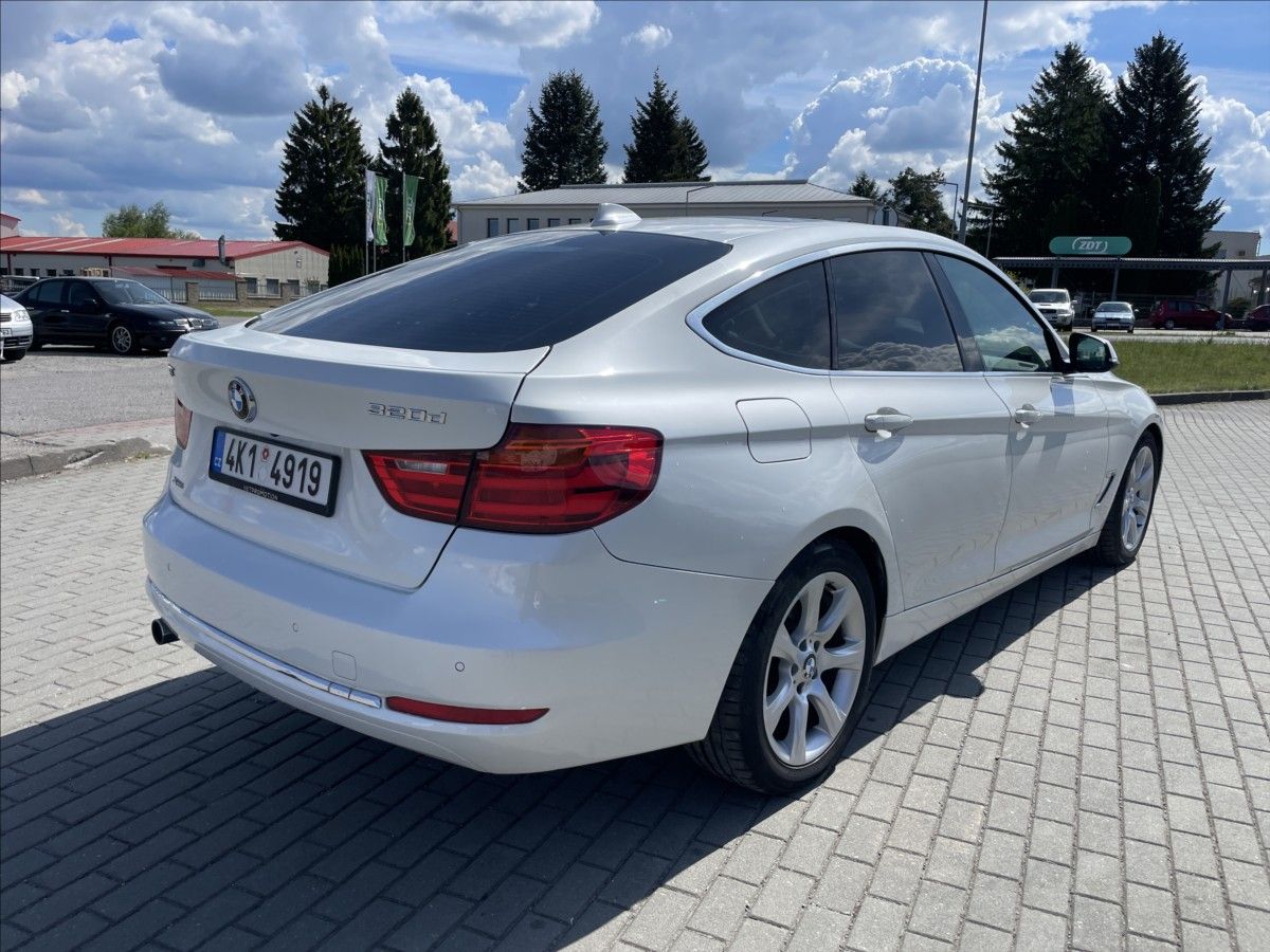 BMW Řada 3, 2,0 d 120kw GT Panorama, prav. - fotka 4