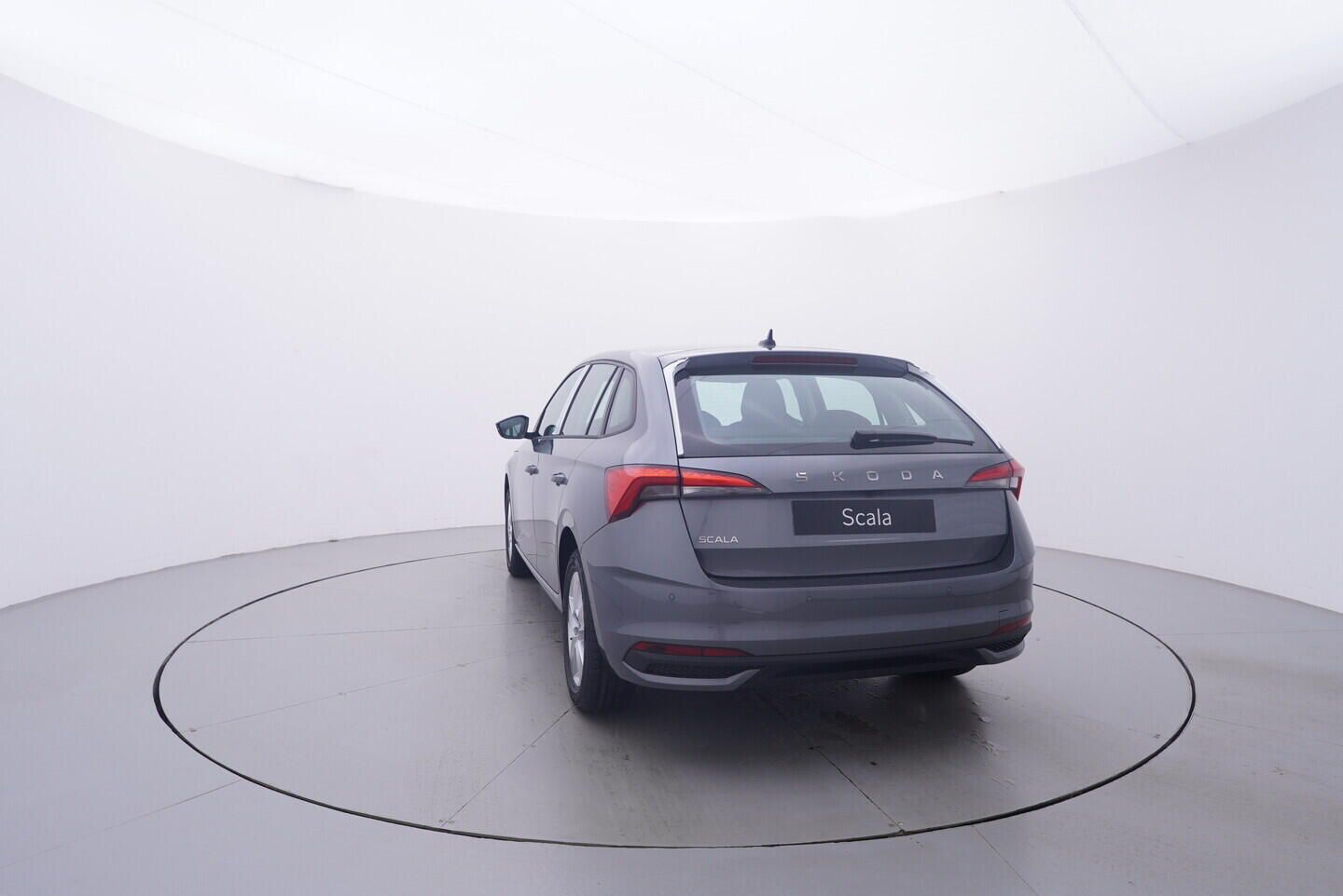 Škoda Scala, Selection 1,0 TSI 70 kW - fotka 4