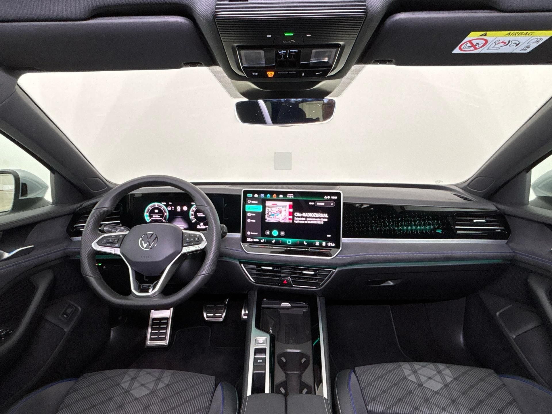Volkswagen Passat, 2.0 TDI DSG / 110 kW R-Line Pe - fotka 5