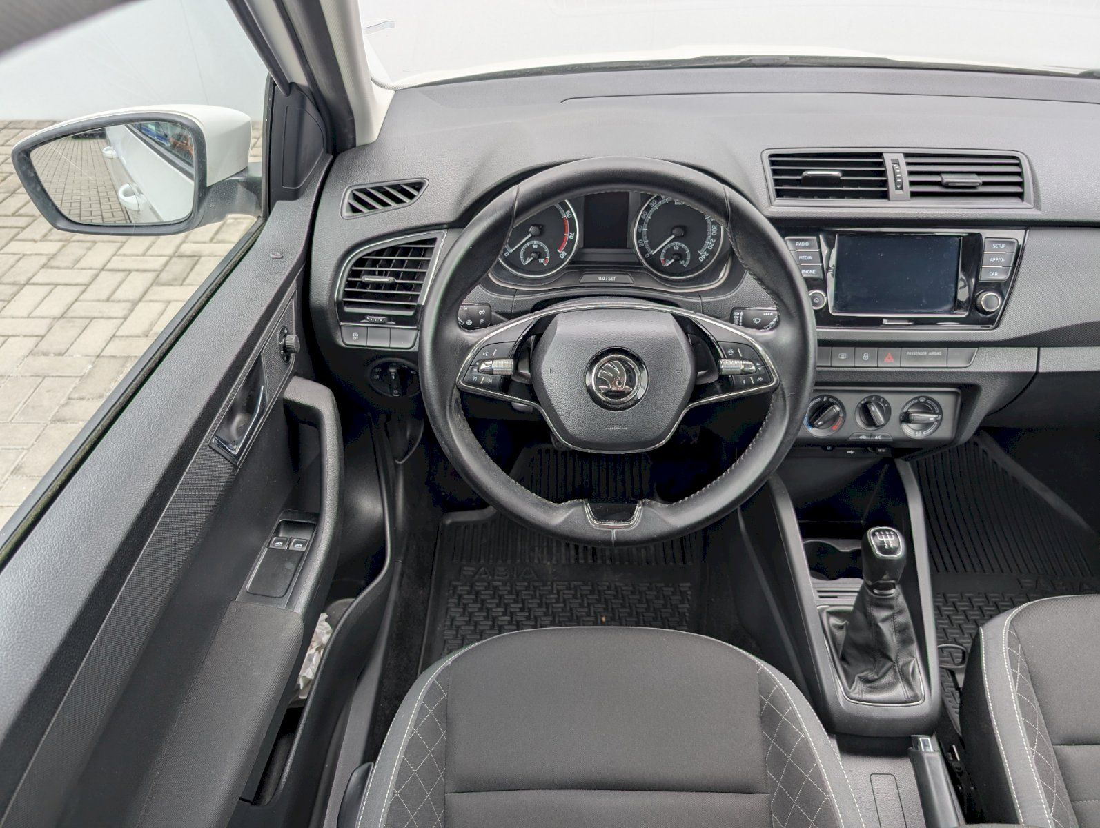 Škoda Fabia, Combi 1.0 TSI / 70 kW Ambition - fotka 6