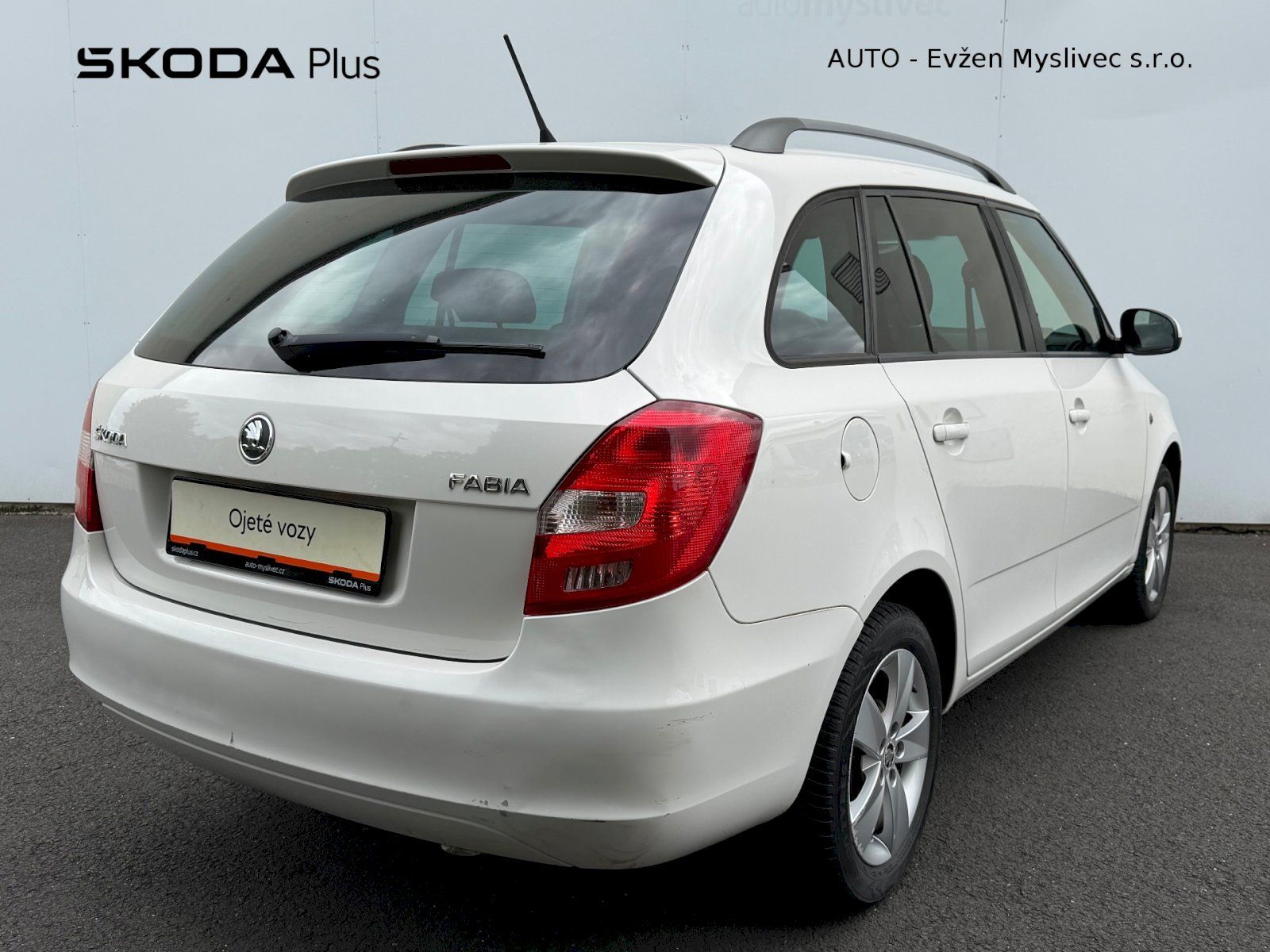 Škoda Fabia, COMBI Ambition 1,2TSI 63kW M5 - fotka 2