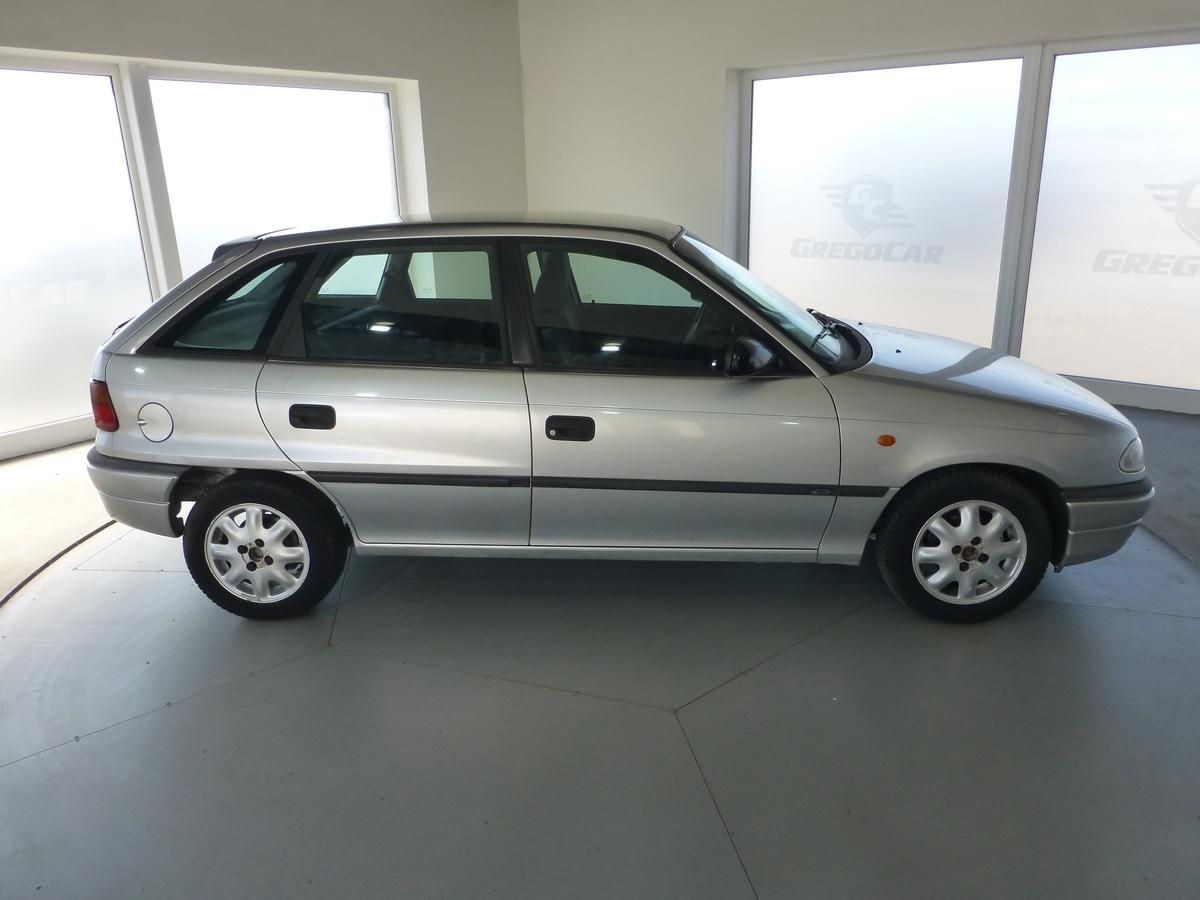 Opel Astra, 1,4I**KLIMATIZACE**NOVÁ SPOJKA - fotka 5