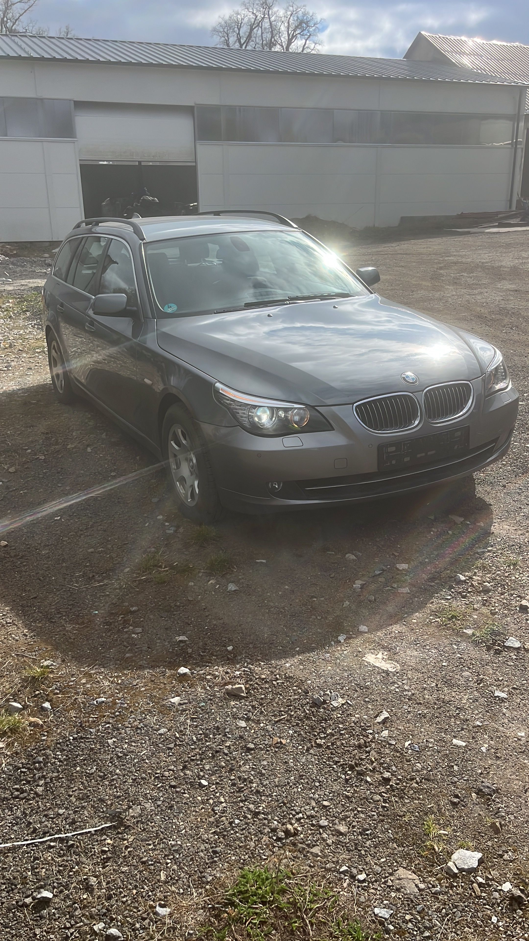 BMW Řada 5, 525ix E61 - fotka 3