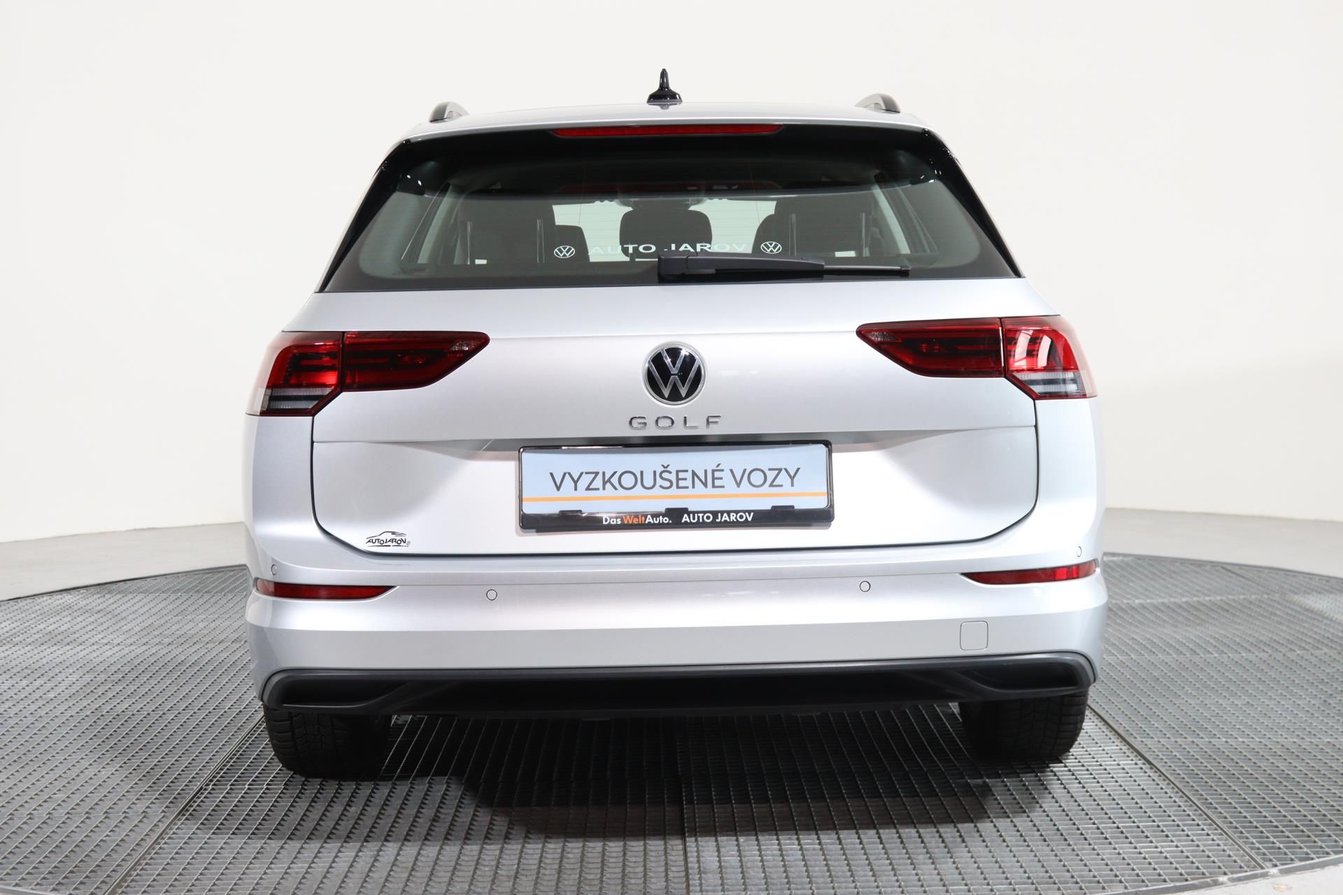 Volkswagen Golf Variant, LIFE 1,0 TSI 81kW/ LED světla - fotka 6