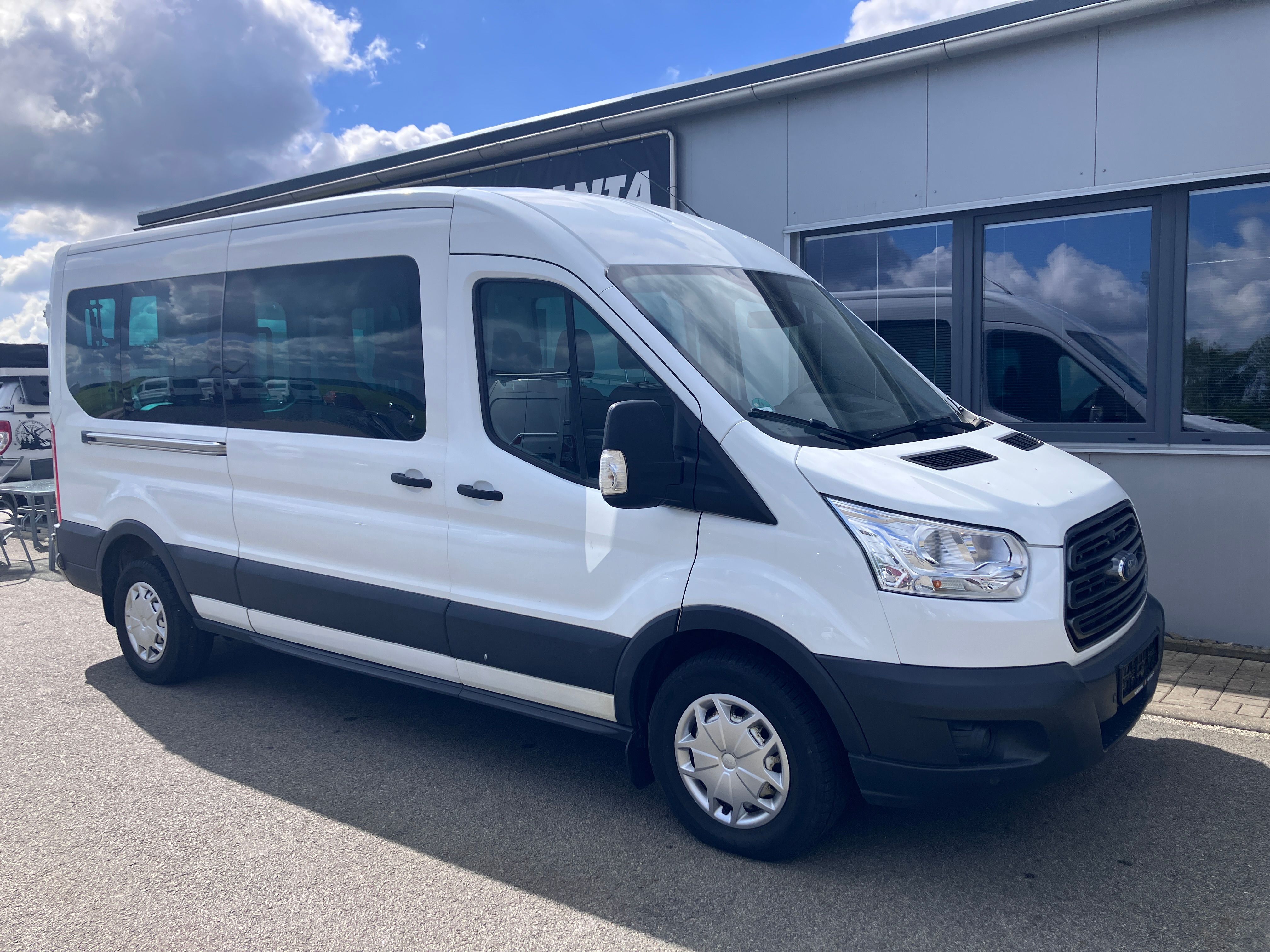 Ford Transit, 2,2TDCI 92kW L3H2 bez ADBLUE - fotka 2