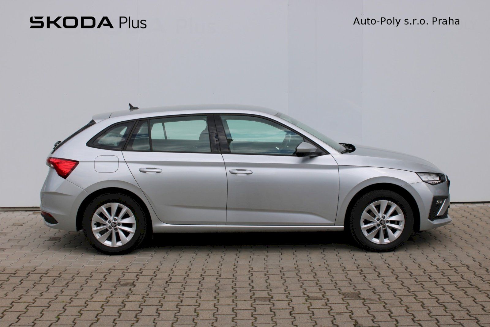 Škoda Scala, Selection 1.0 TSI 85kW MP6 - fotka 3