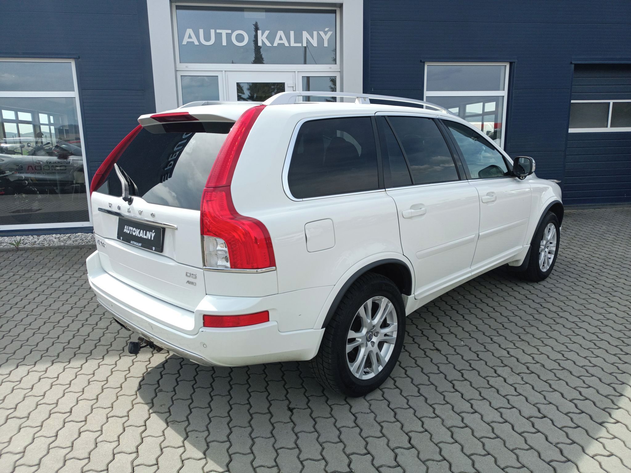 Volvo XC90, D5 AWD 2,4 147kW, 7 míst - fotka 4