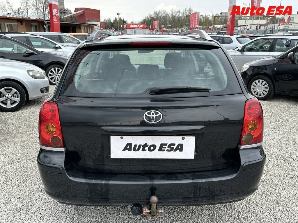 Toyota Avensis, 1.8i,AC,TZ - fotka 5