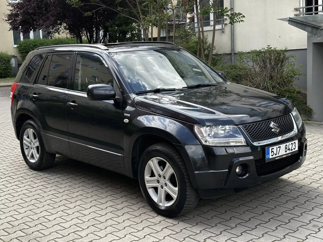 Suzuki Grand Vitara, 1.9 DDIS Navi Xenony Kůže Šíbr - fotka 2