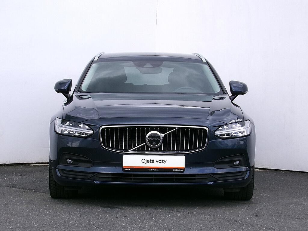 Volvo V90, Inscripction 2.0 B5 145 kW - fotka 4