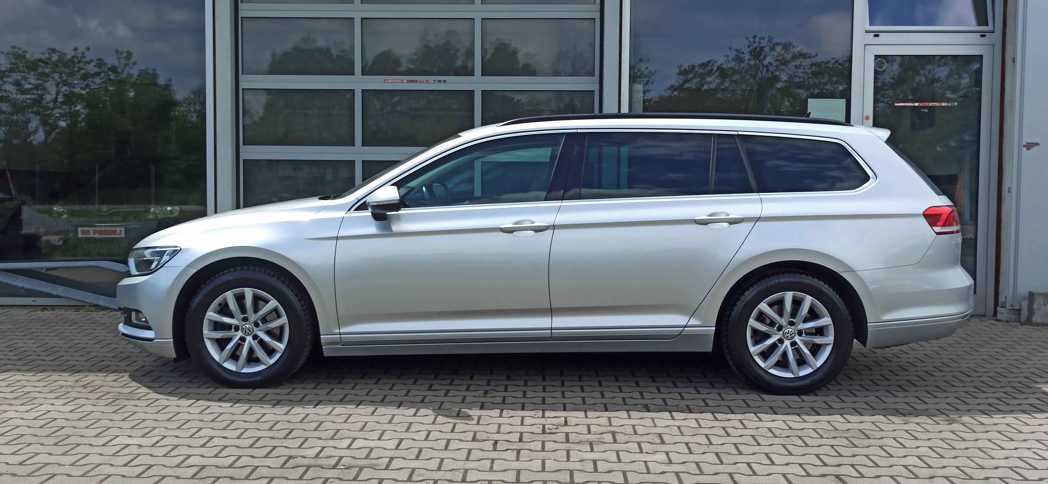 Volkswagen Passat, B8 1.4 TSI 110 Kw Serviska - fotka 3