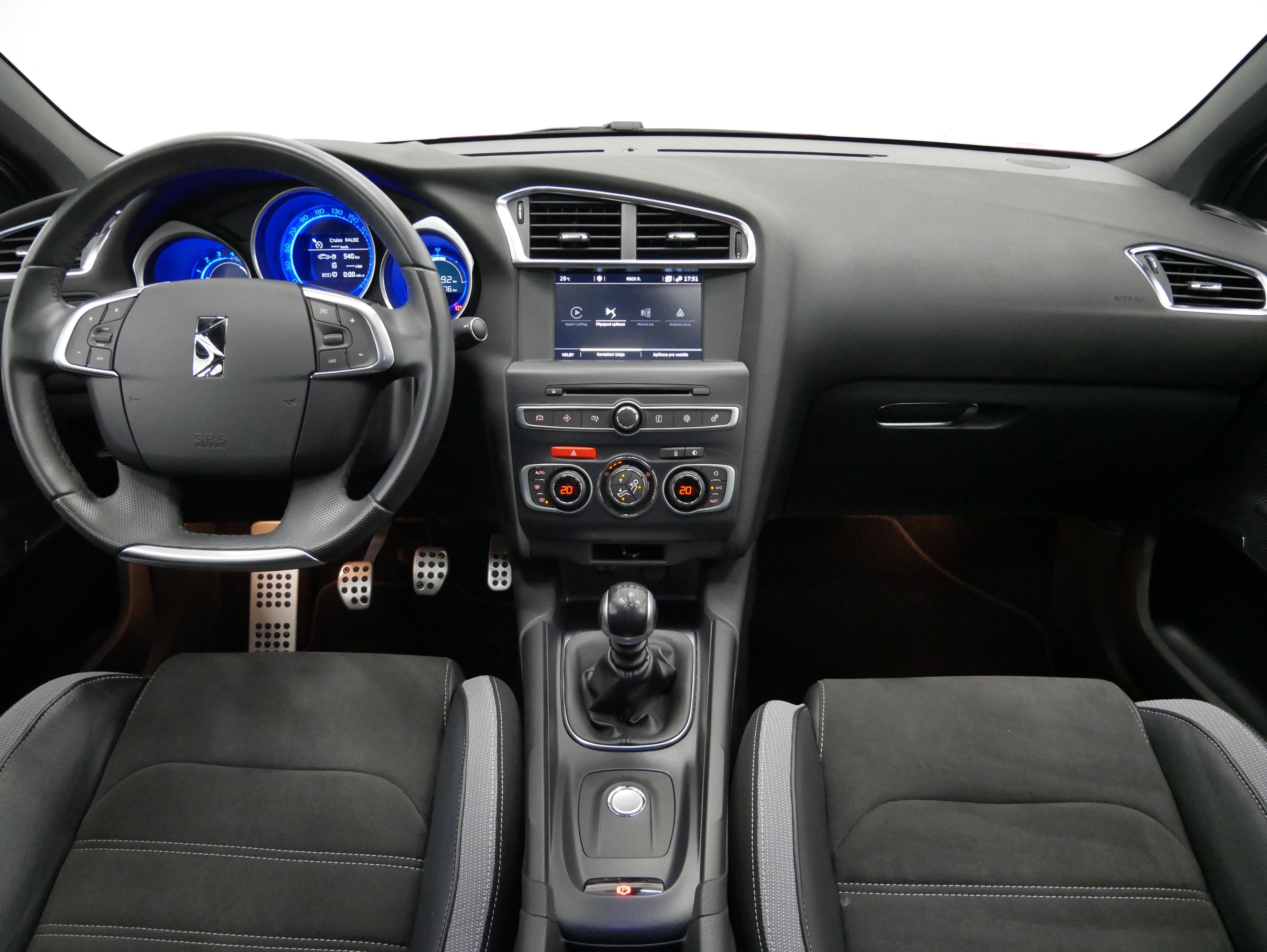 DS 4, 1.6 e-HDI 88 kW Electroshot - fotka 5