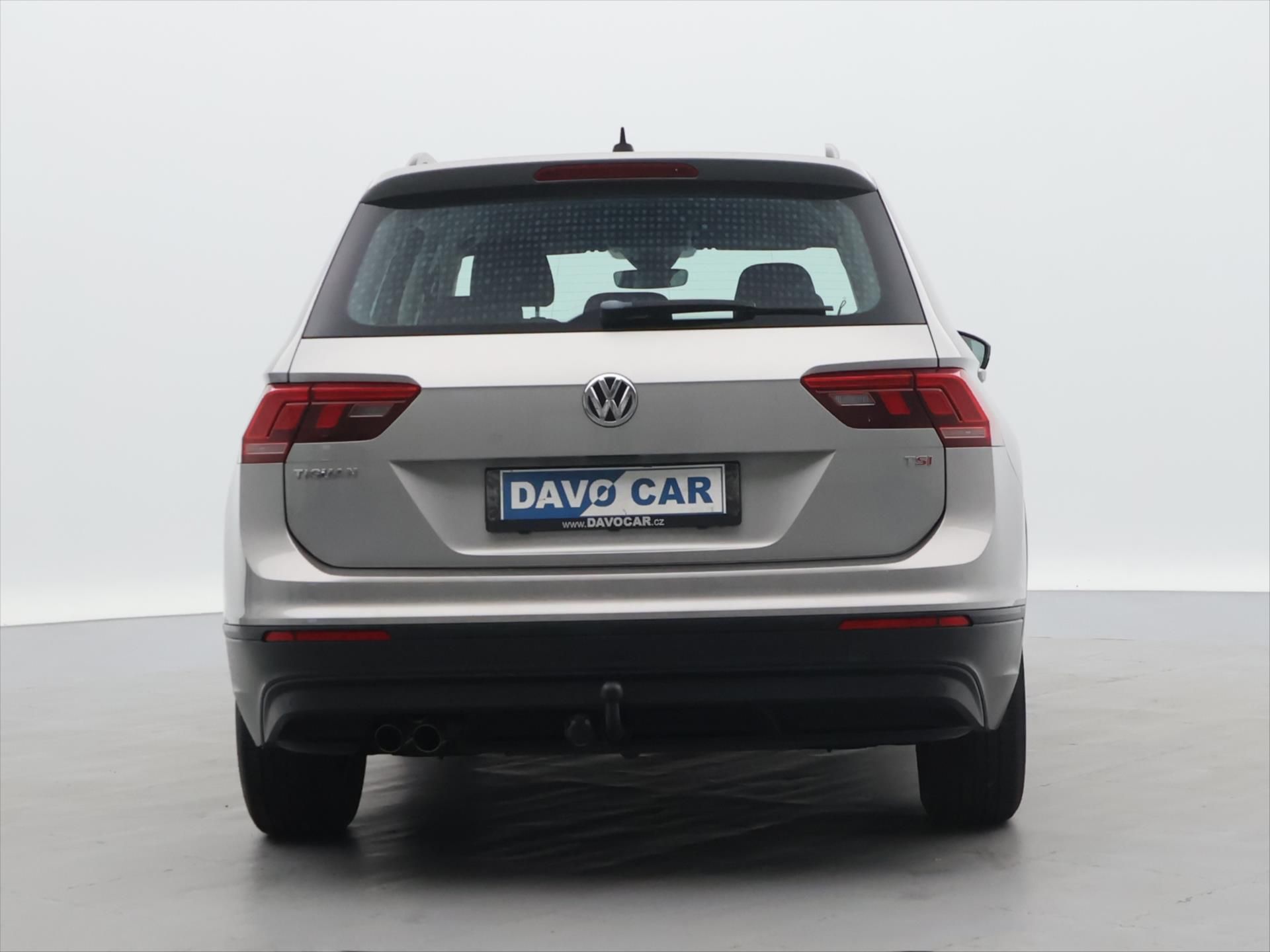 Volkswagen Tiguan, 1,4 TSI 110kW DSG TZ serv.kn. - fotka 6