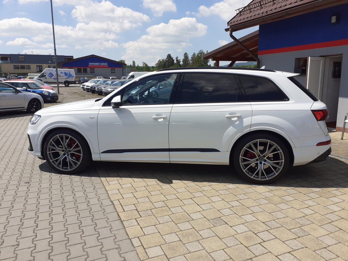 Audi Q7, 50 TDi 4x4 S -Line Mild Hybrid - fotka 6