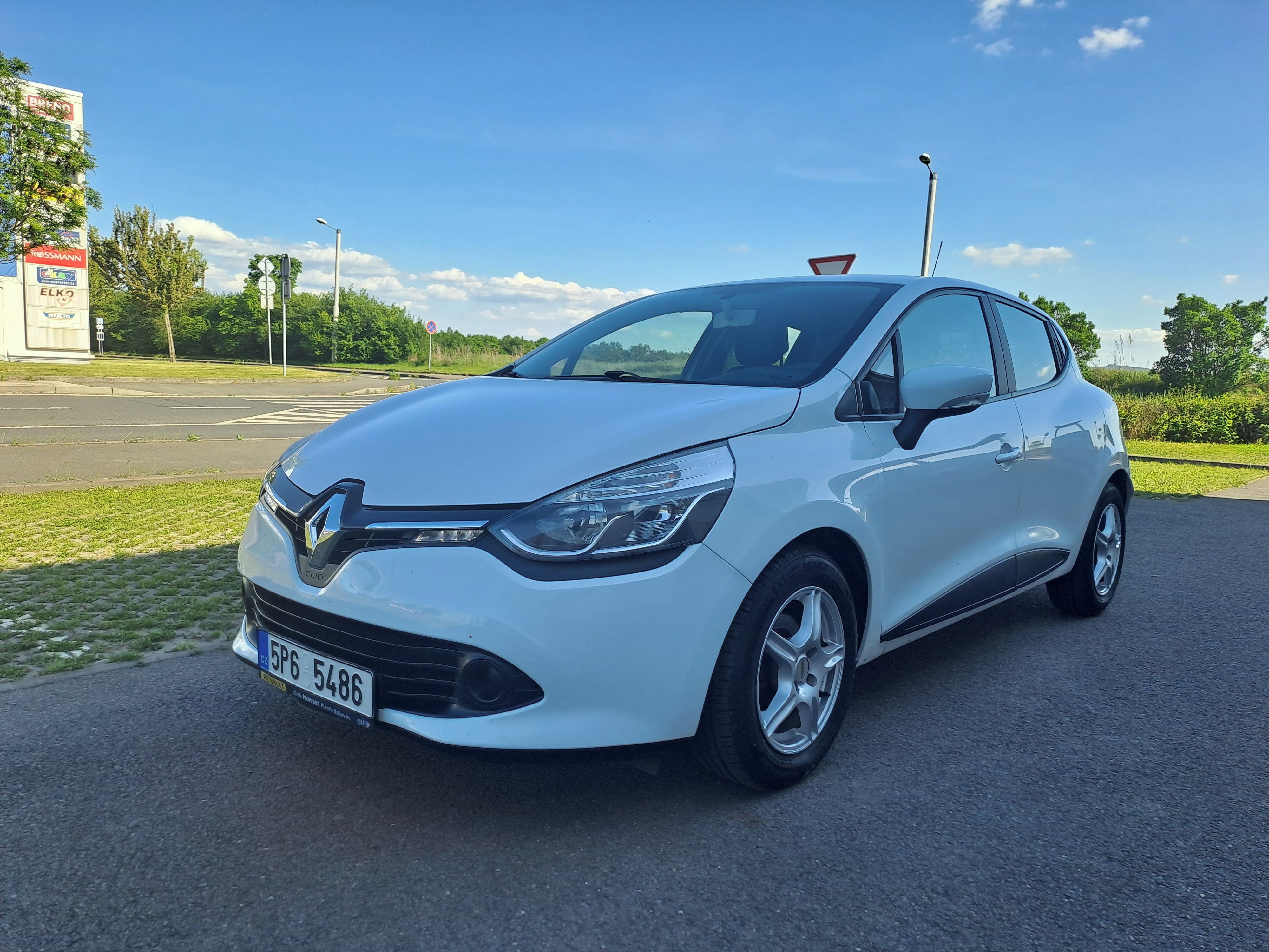 Renault Clio, 1.2i ČR 1.MAJ SPOLEHLIVÉ AUTO - fotka 3