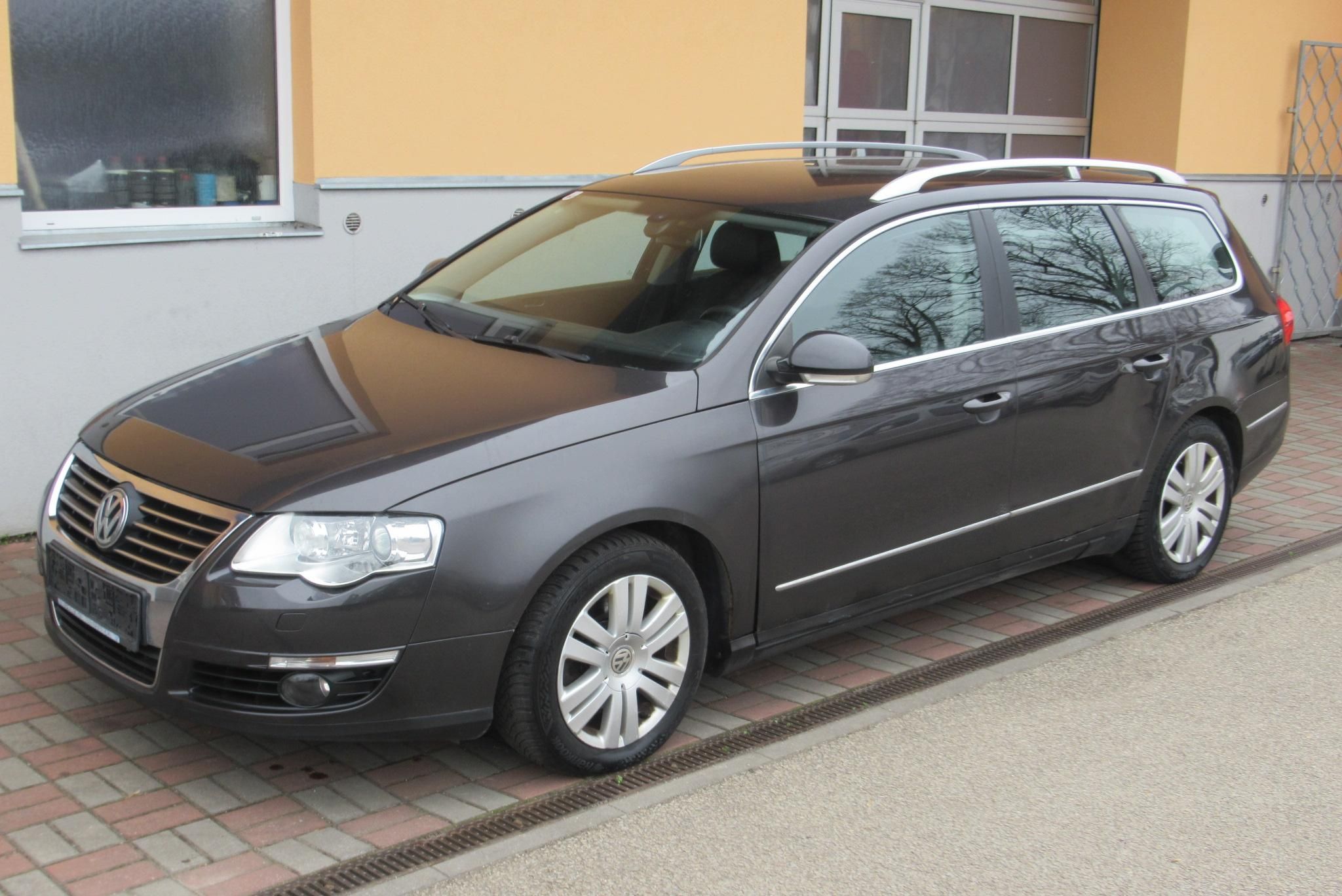 Volkswagen Passat, 2.0 TDi AUT. KLIMA TEMPOMAT - fotka 4