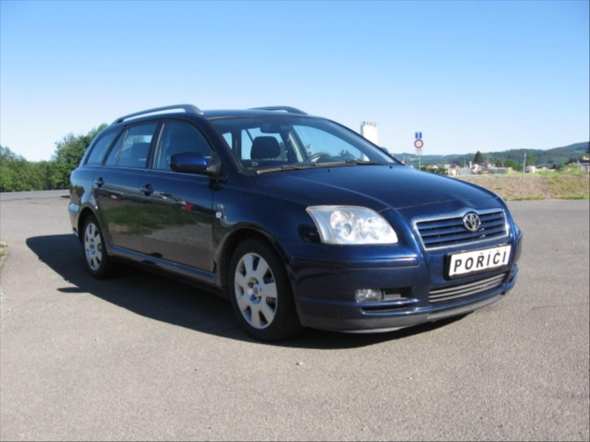 Toyota Avensis, 2,2 D-4.D - fotka 3