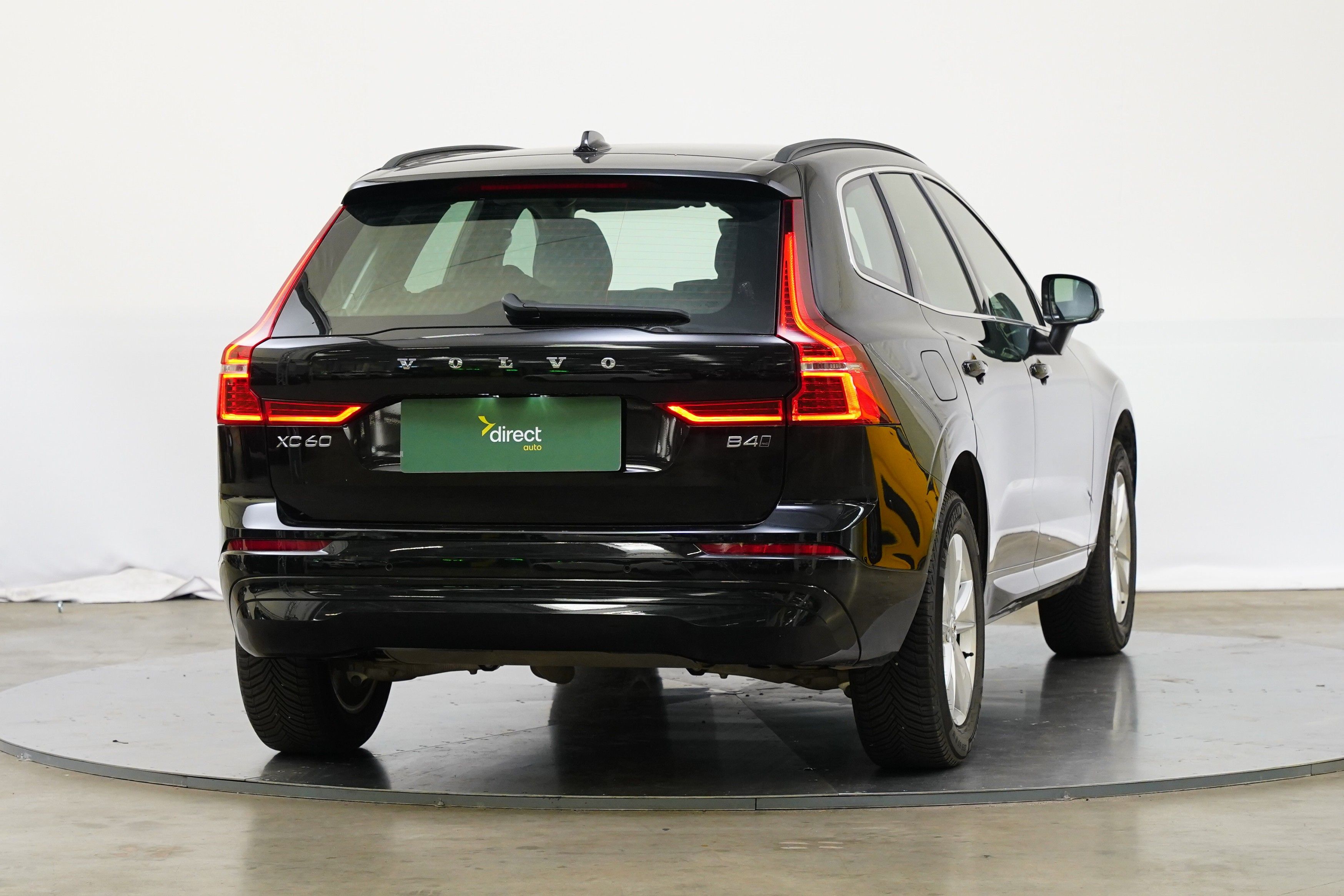Volvo XC60, 2.0 B4 145 kW - fotka 3