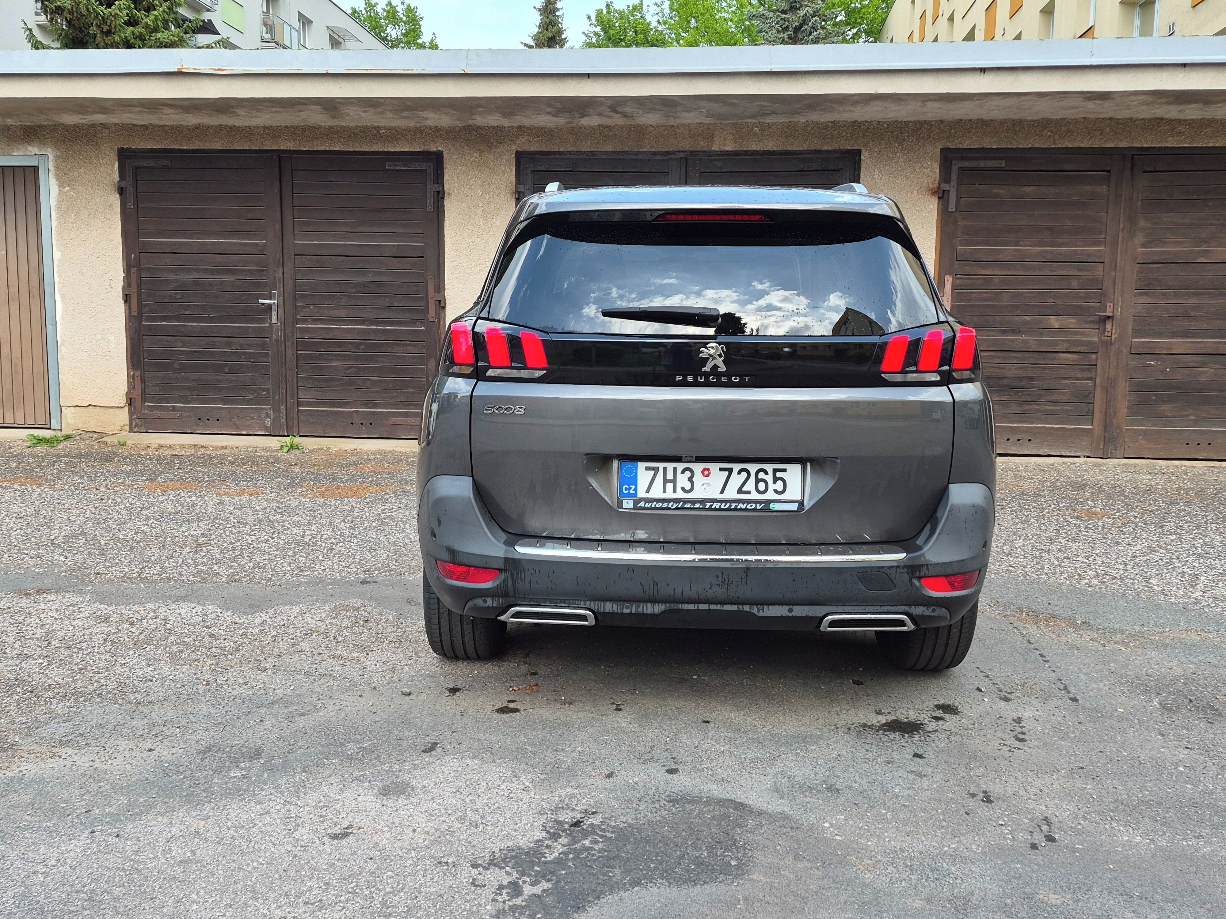 Peugeot 5008, 1.5 BlueHdi Allure serviska - fotka 5