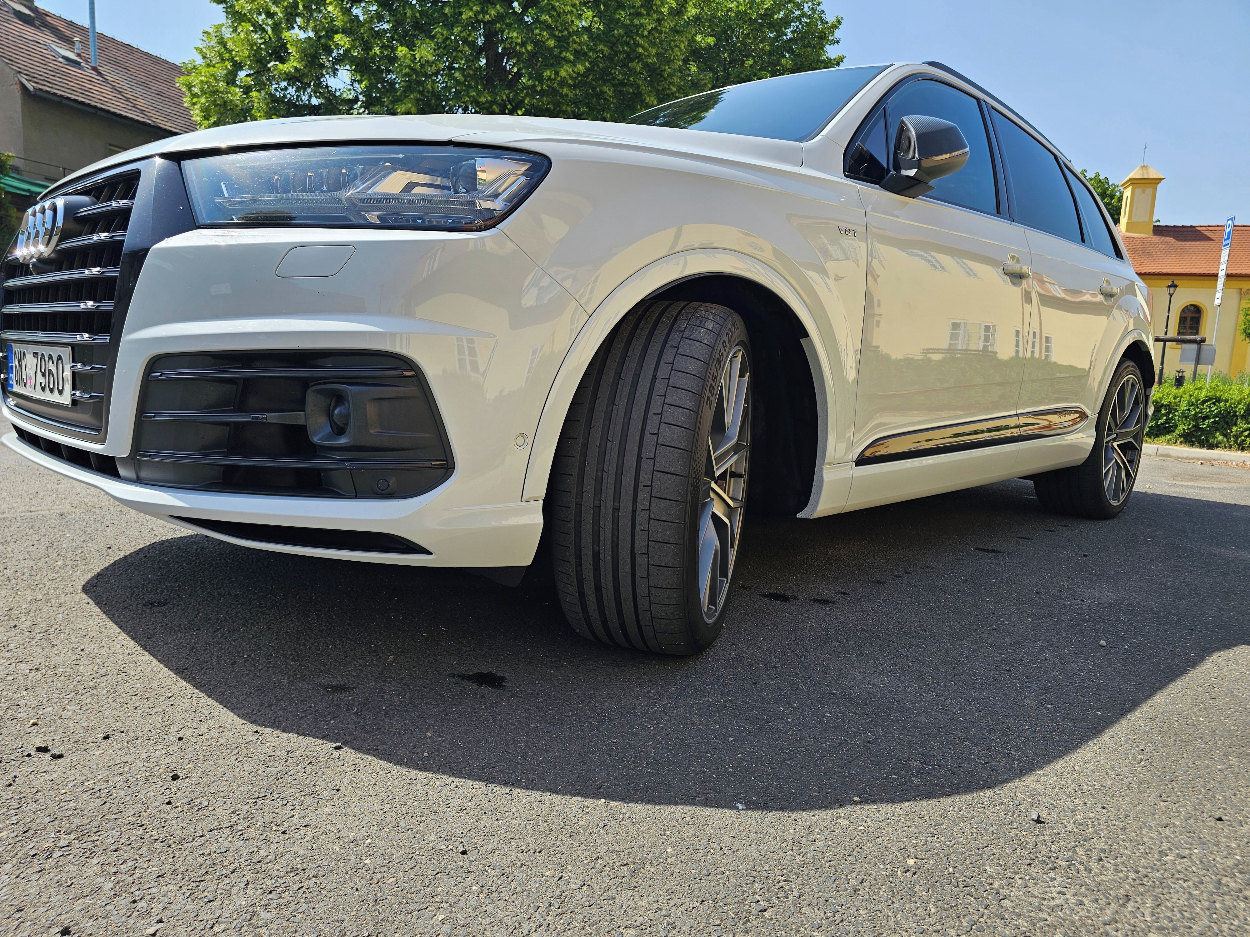 Audi SQ7, Webasto,HEAD UP,360kamera..FUL - fotka 6