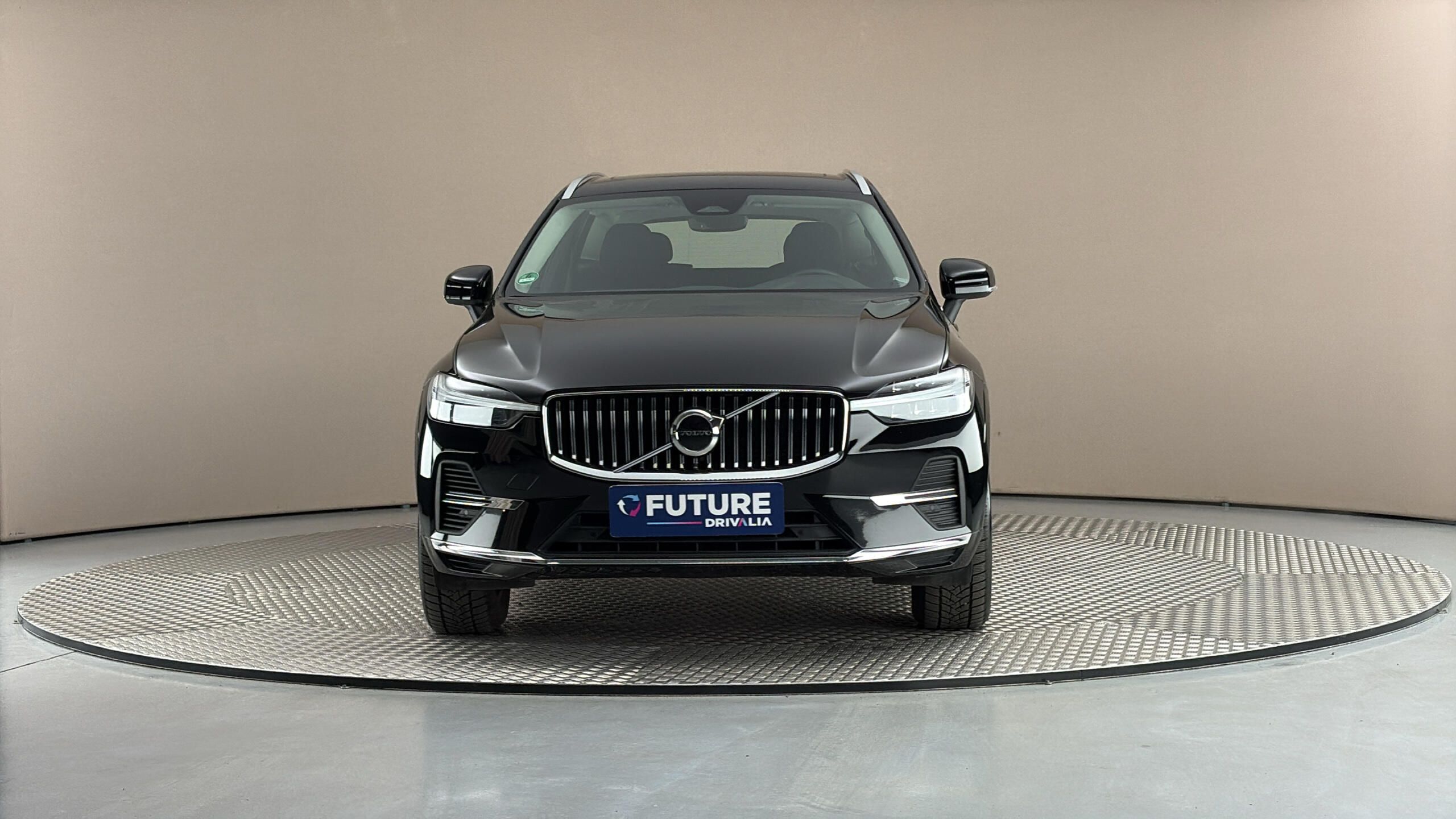Volvo XC60, 2.0 T6 AUT AWD Recharge Core - fotka 3